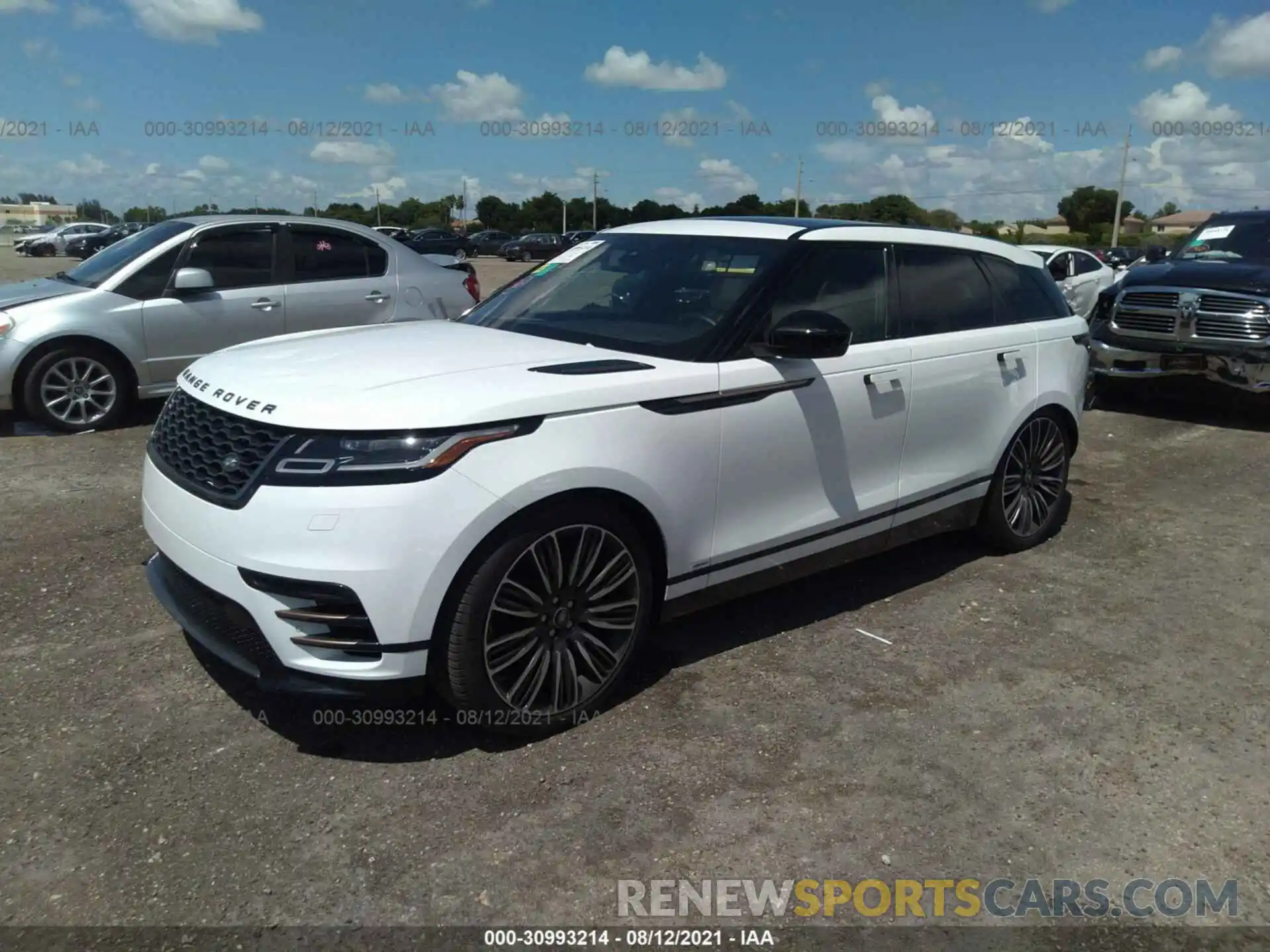 2 Фотография поврежденного автомобиля SALYK2FV3LA248424 LAND ROVER RANGE ROVER VELAR 2020