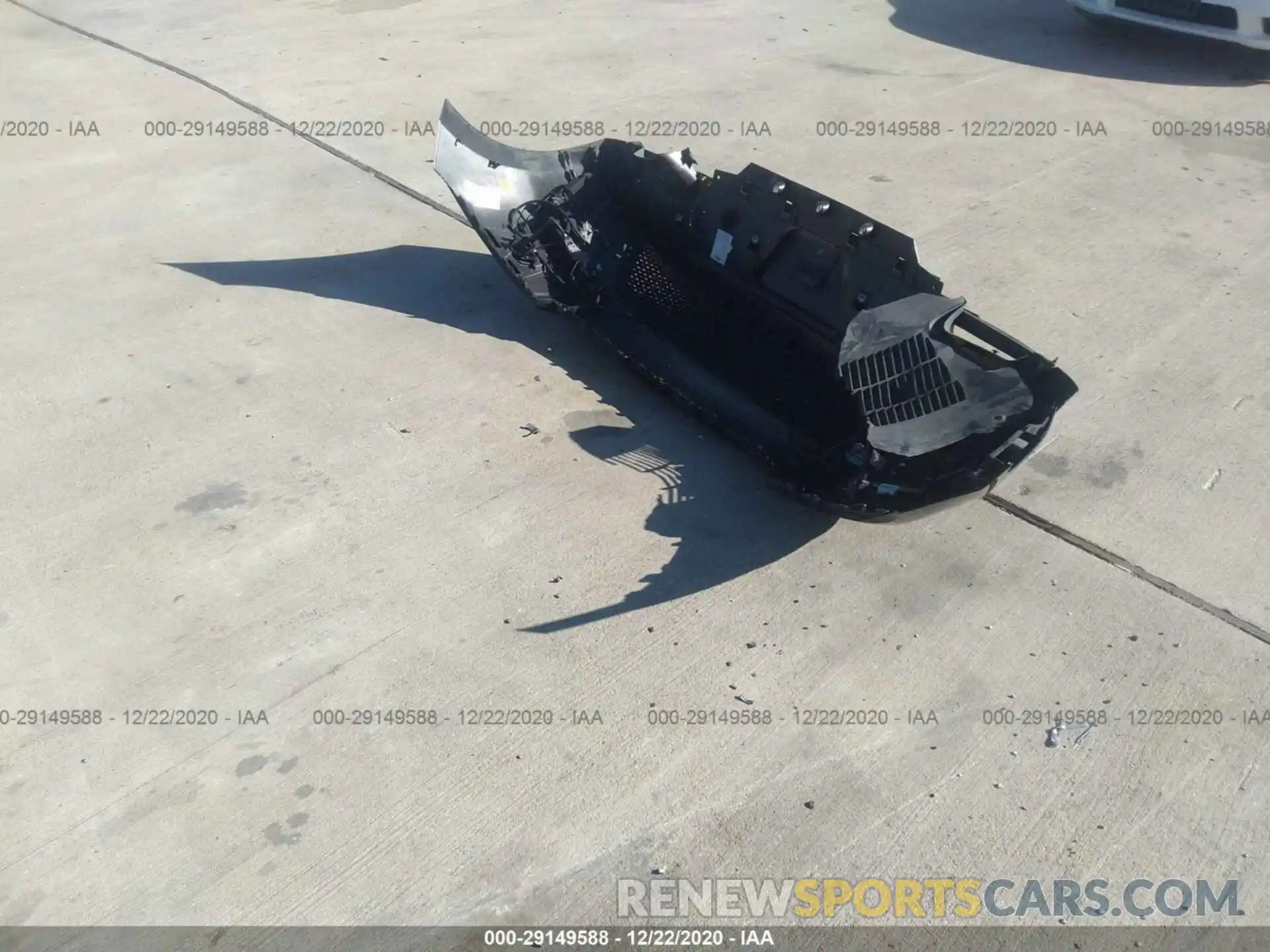 12 Photograph of a damaged car SALYK2FV7LA247275 LAND ROVER RANGE ROVER VELAR 2020