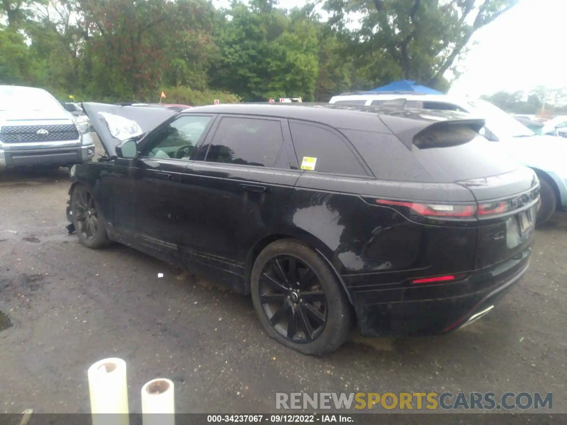 3 Photograph of a damaged car SALYM2EV5LA239123 LAND ROVER RANGE ROVER VELAR 2020