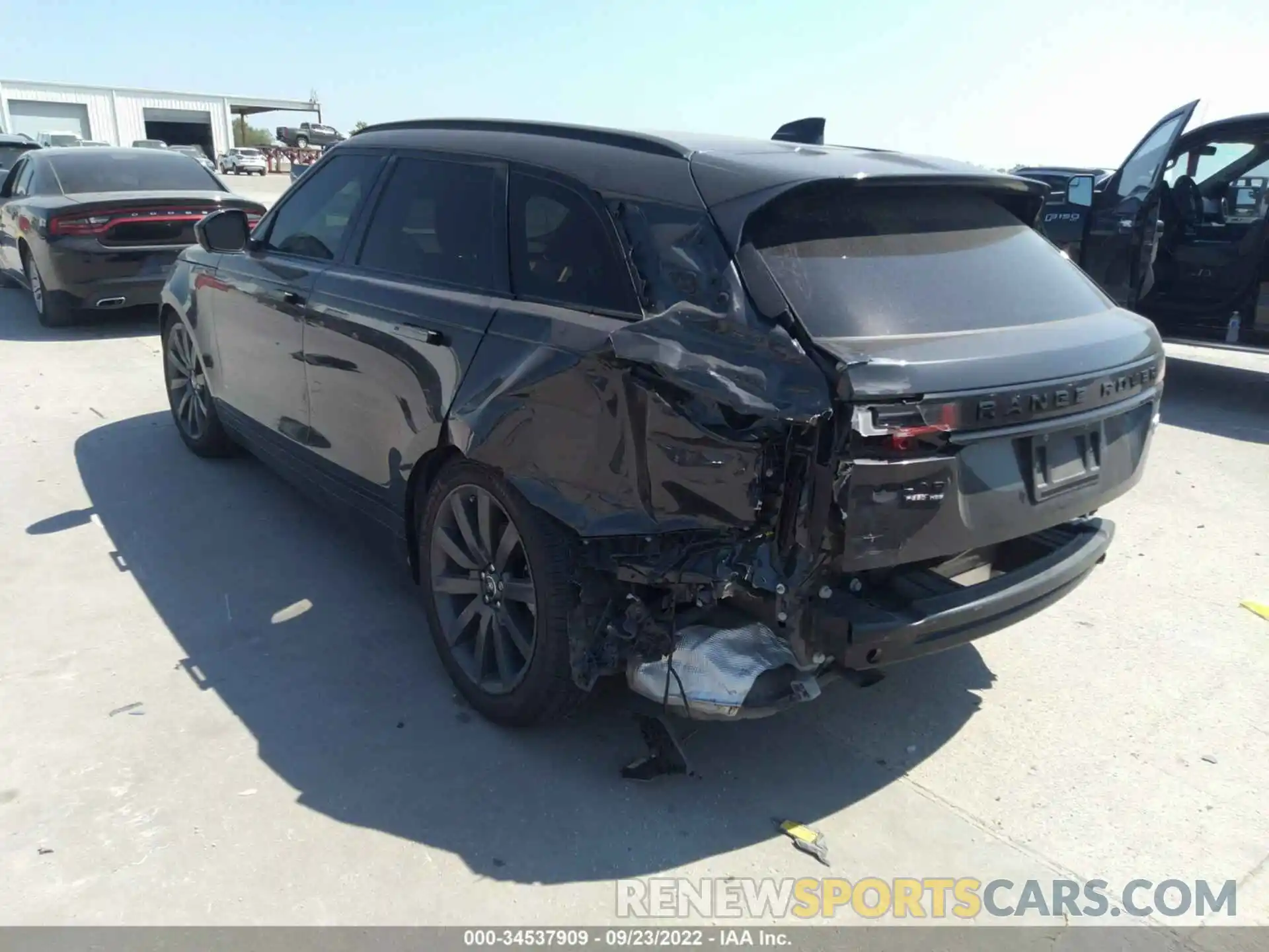 3 Photograph of a damaged car SALYM2EV5LA239834 LAND ROVER RANGE ROVER VELAR 2020