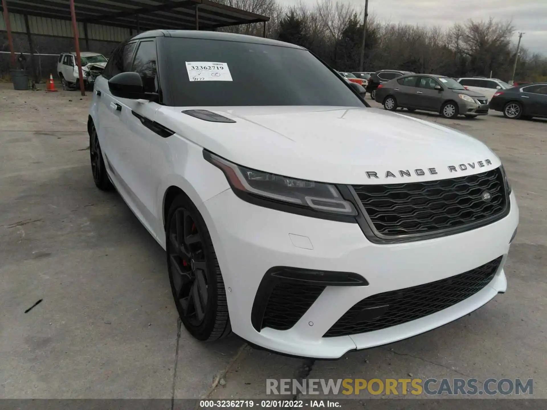 1 Фотография поврежденного автомобиля SALYU2EE1LA272426 LAND ROVER RANGE ROVER VELAR 2020