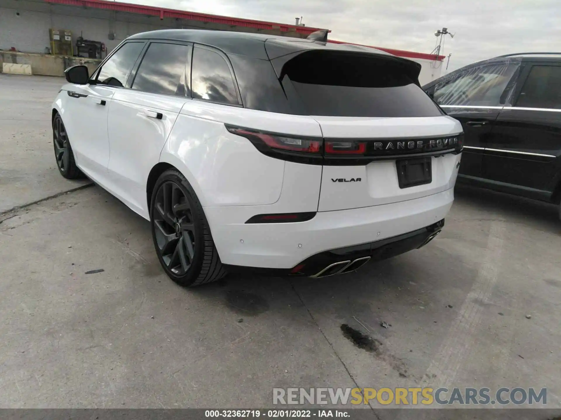 3 Photograph of a damaged car SALYU2EE1LA272426 LAND ROVER RANGE ROVER VELAR 2020