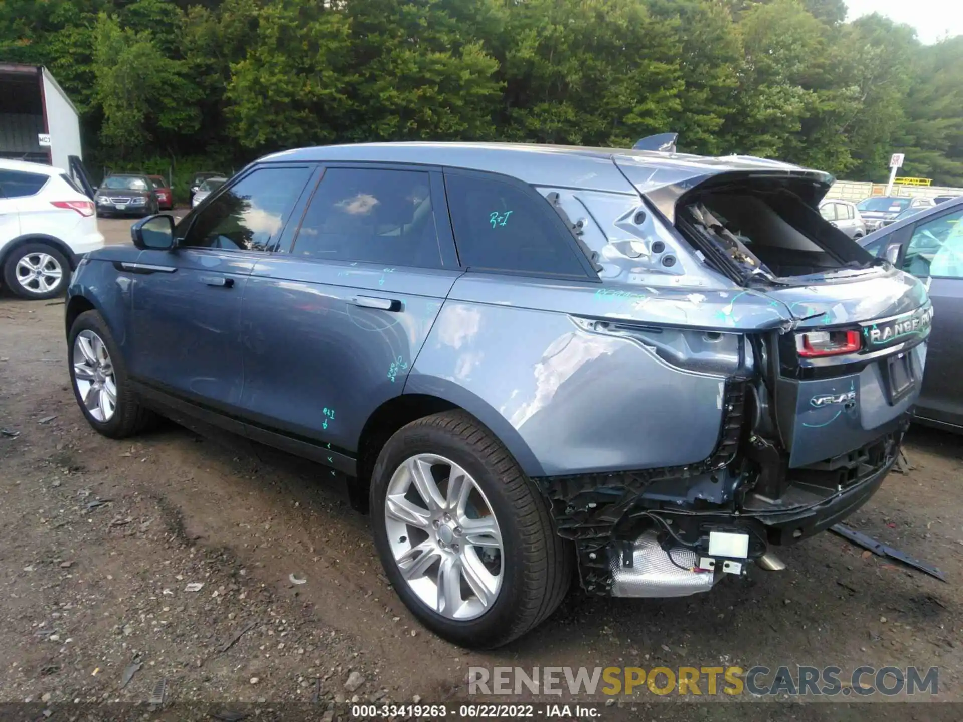 3 Photograph of a damaged car SALYJ2EX9MA317446 LAND ROVER RANGE ROVER VELAR 2021