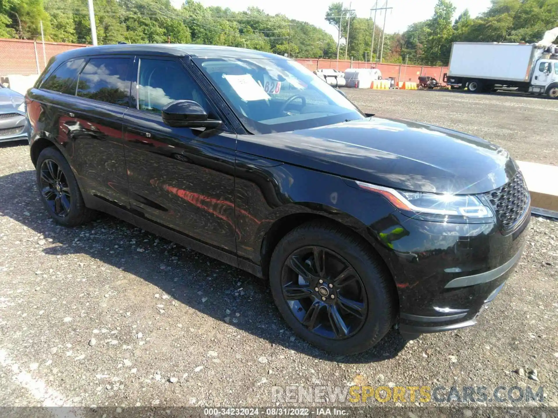 1 Photograph of a damaged car SALYJ2EX9MA318998 LAND ROVER RANGE ROVER VELAR 2021