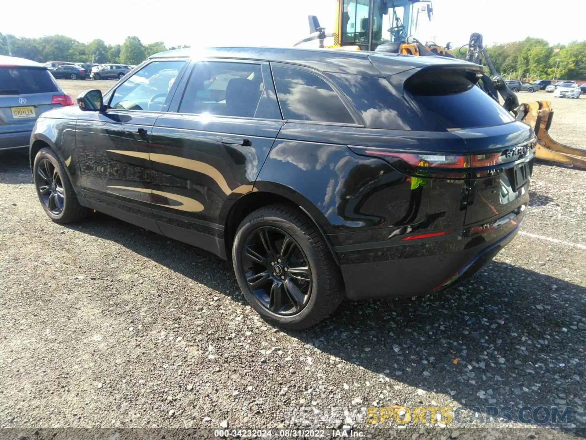 3 Photograph of a damaged car SALYJ2EX9MA318998 LAND ROVER RANGE ROVER VELAR 2021