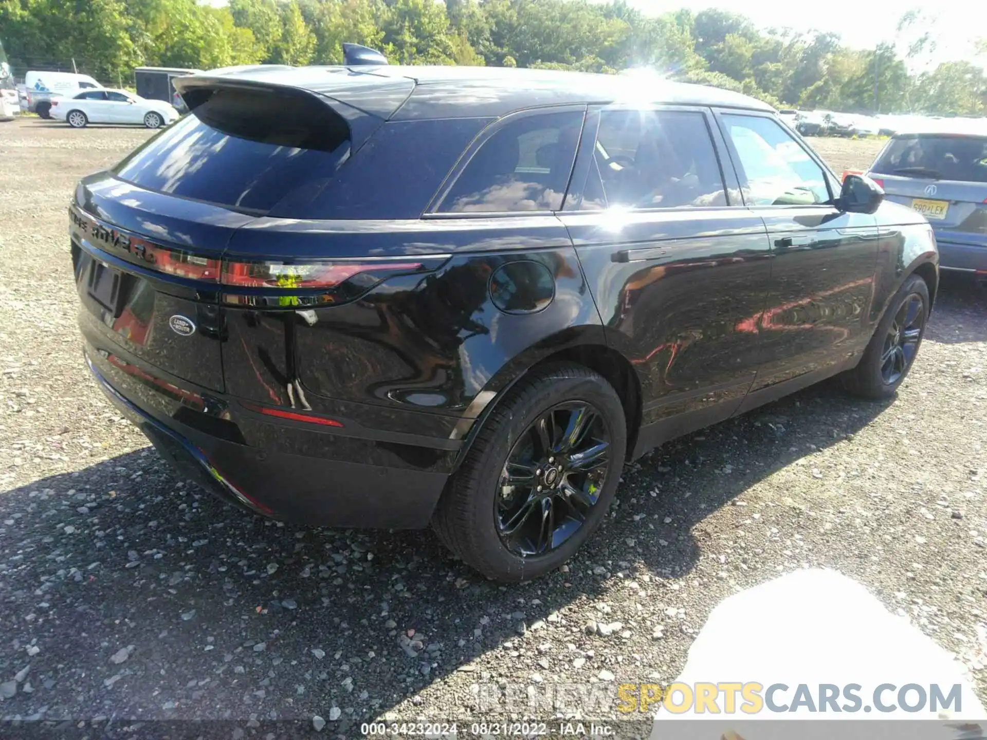 4 Photograph of a damaged car SALYJ2EX9MA318998 LAND ROVER RANGE ROVER VELAR 2021