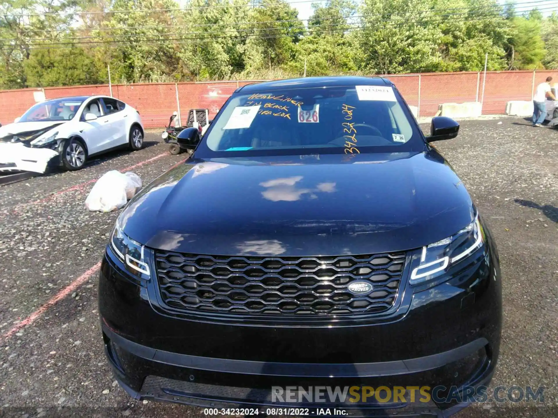 6 Photograph of a damaged car SALYJ2EX9MA318998 LAND ROVER RANGE ROVER VELAR 2021