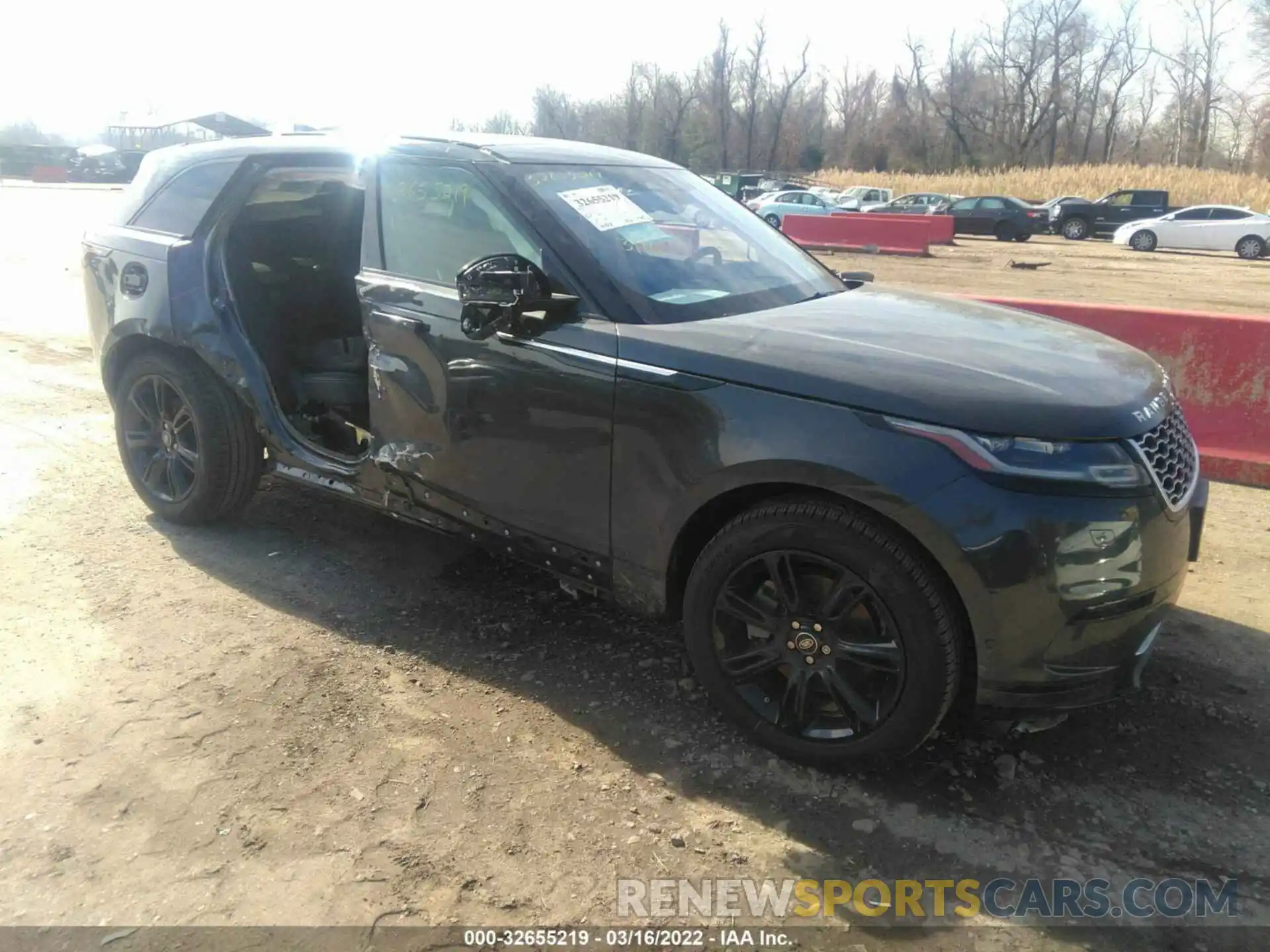 1 Photograph of a damaged car SALYJ2EXXMA307122 LAND ROVER RANGE ROVER VELAR 2021