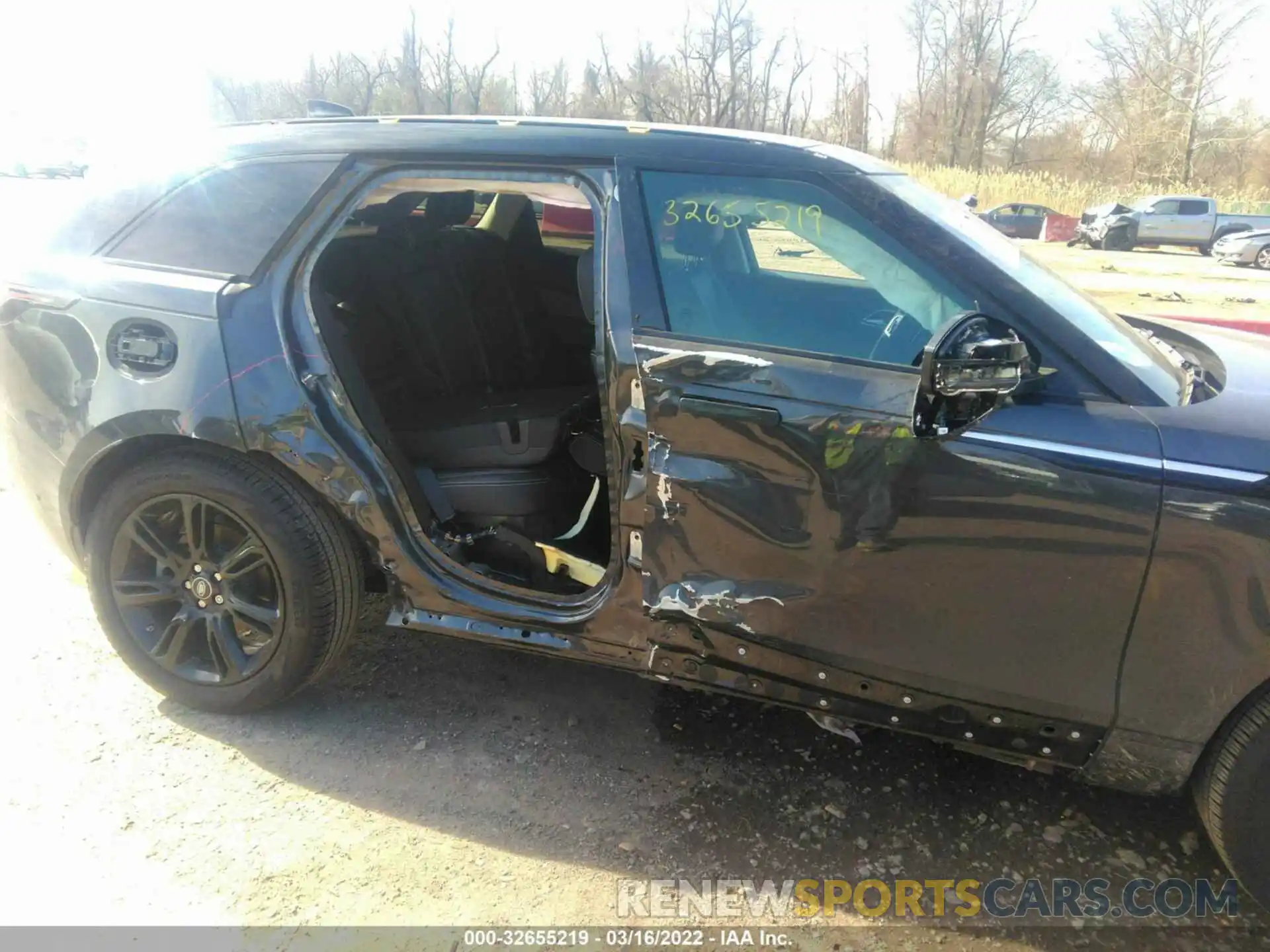 6 Photograph of a damaged car SALYJ2EXXMA307122 LAND ROVER RANGE ROVER VELAR 2021