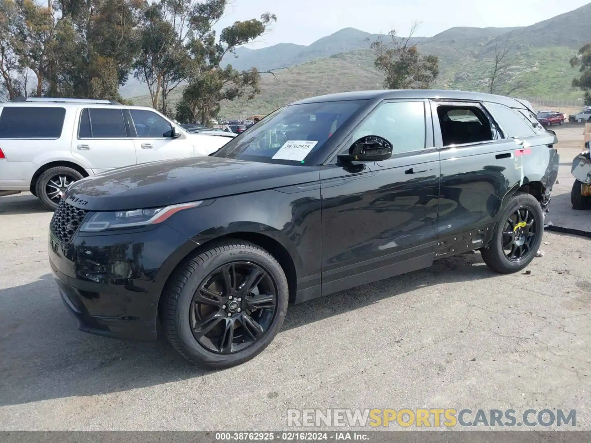 2 Photograph of a damaged car SALYJ2EXXMA316726 LAND ROVER RANGE ROVER VELAR 2021