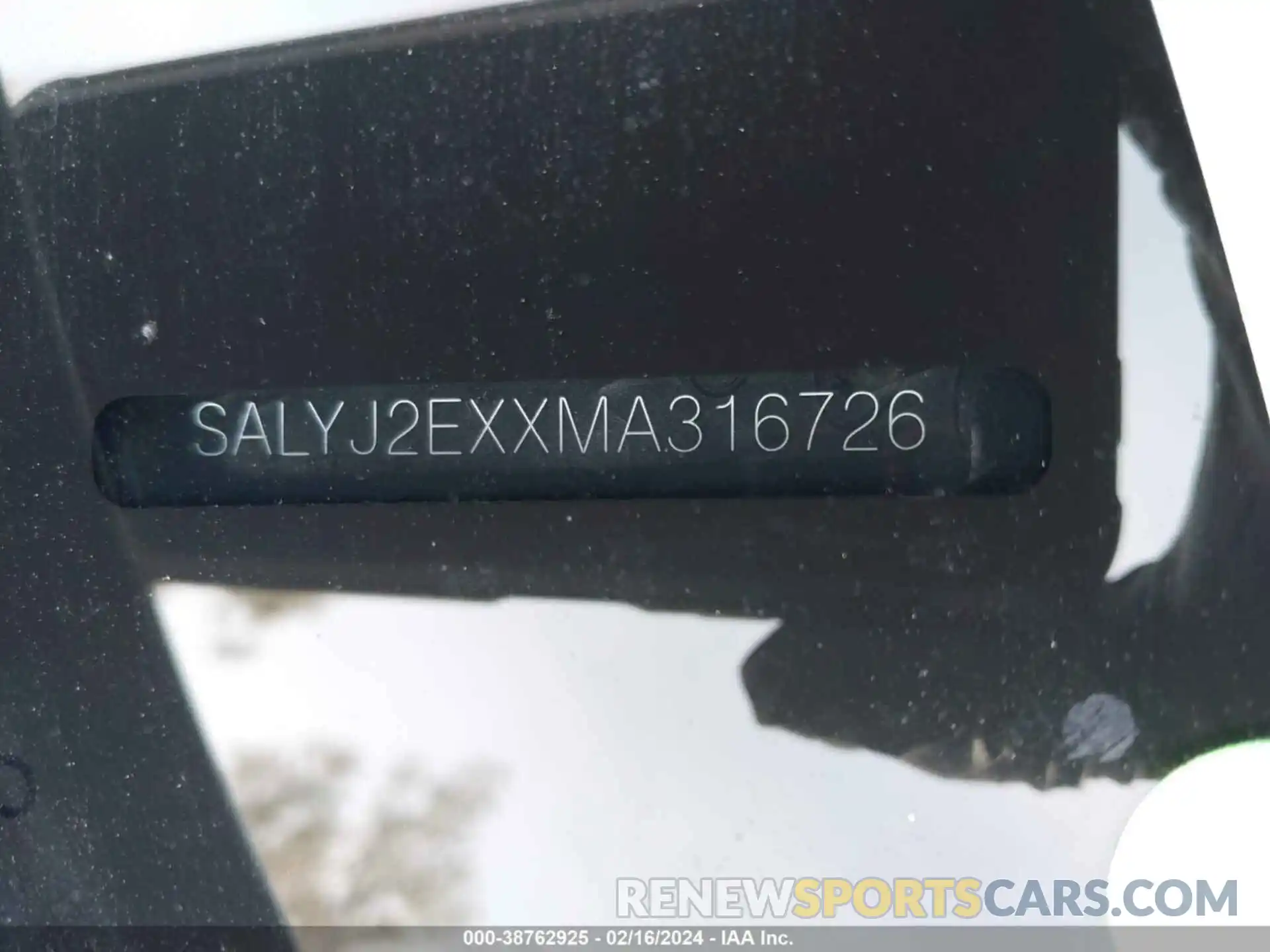 9 Photograph of a damaged car SALYJ2EXXMA316726 LAND ROVER RANGE ROVER VELAR 2021