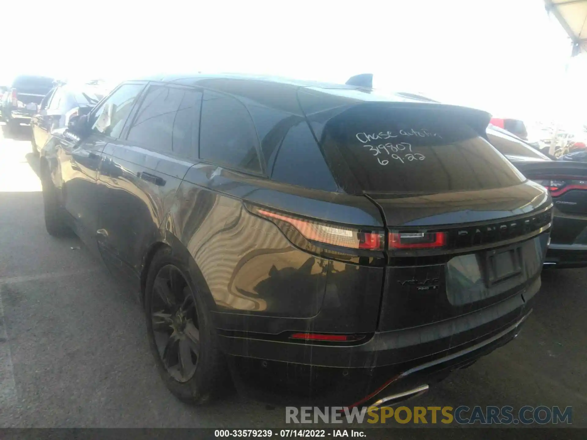 3 Photograph of a damaged car SALYT2EU3MA319807 LAND ROVER RANGE ROVER VELAR 2021