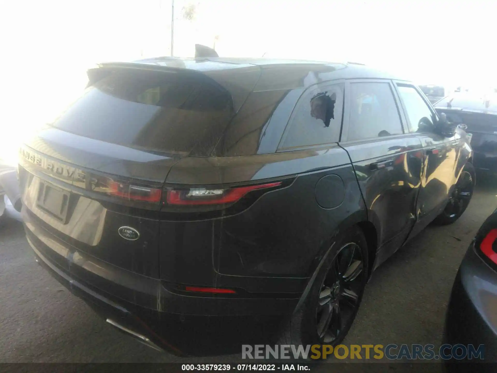 4 Photograph of a damaged car SALYT2EU3MA319807 LAND ROVER RANGE ROVER VELAR 2021