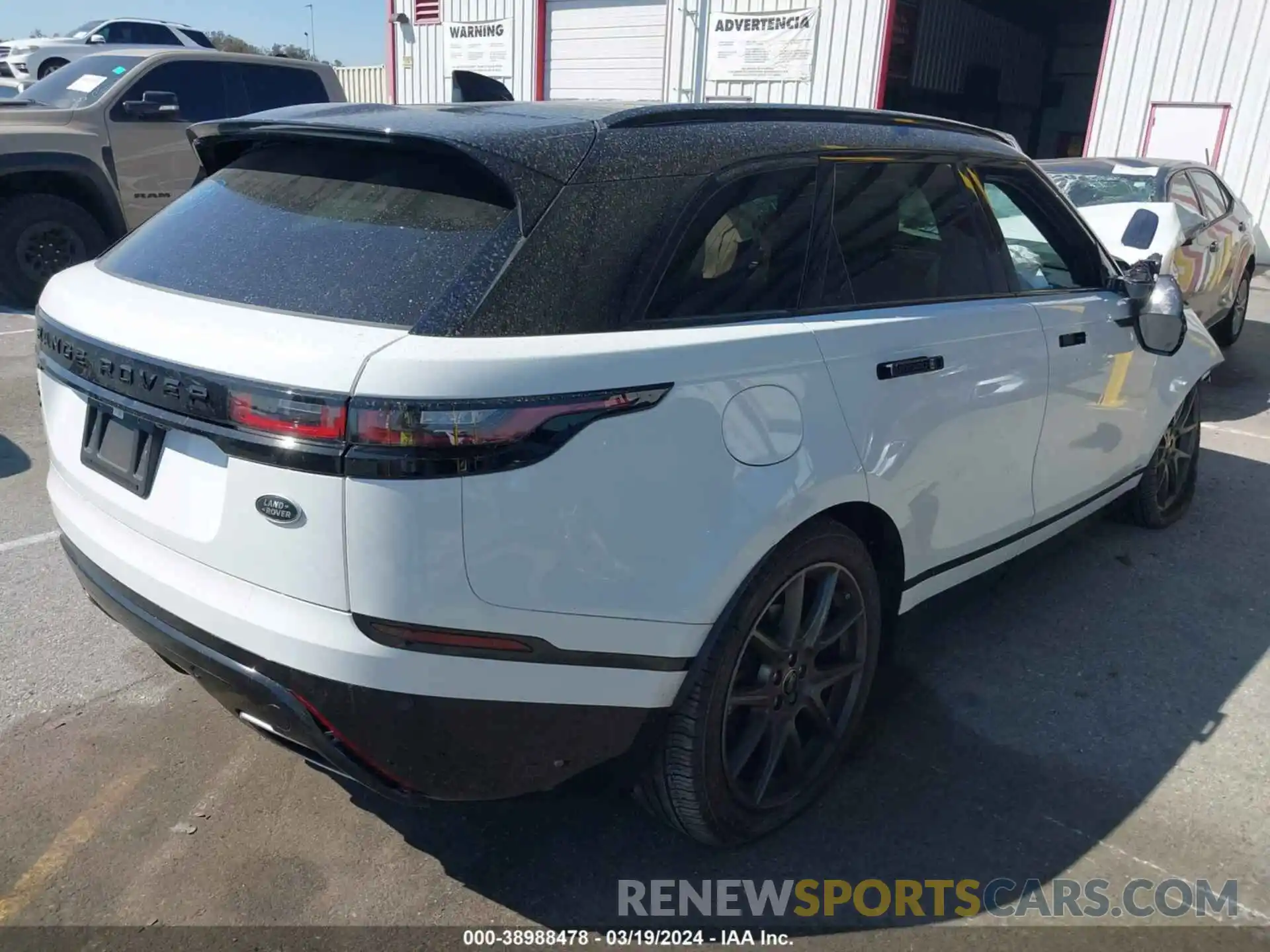 4 Photograph of a damaged car SALYT2EU7MA315226 LAND ROVER RANGE ROVER VELAR 2021