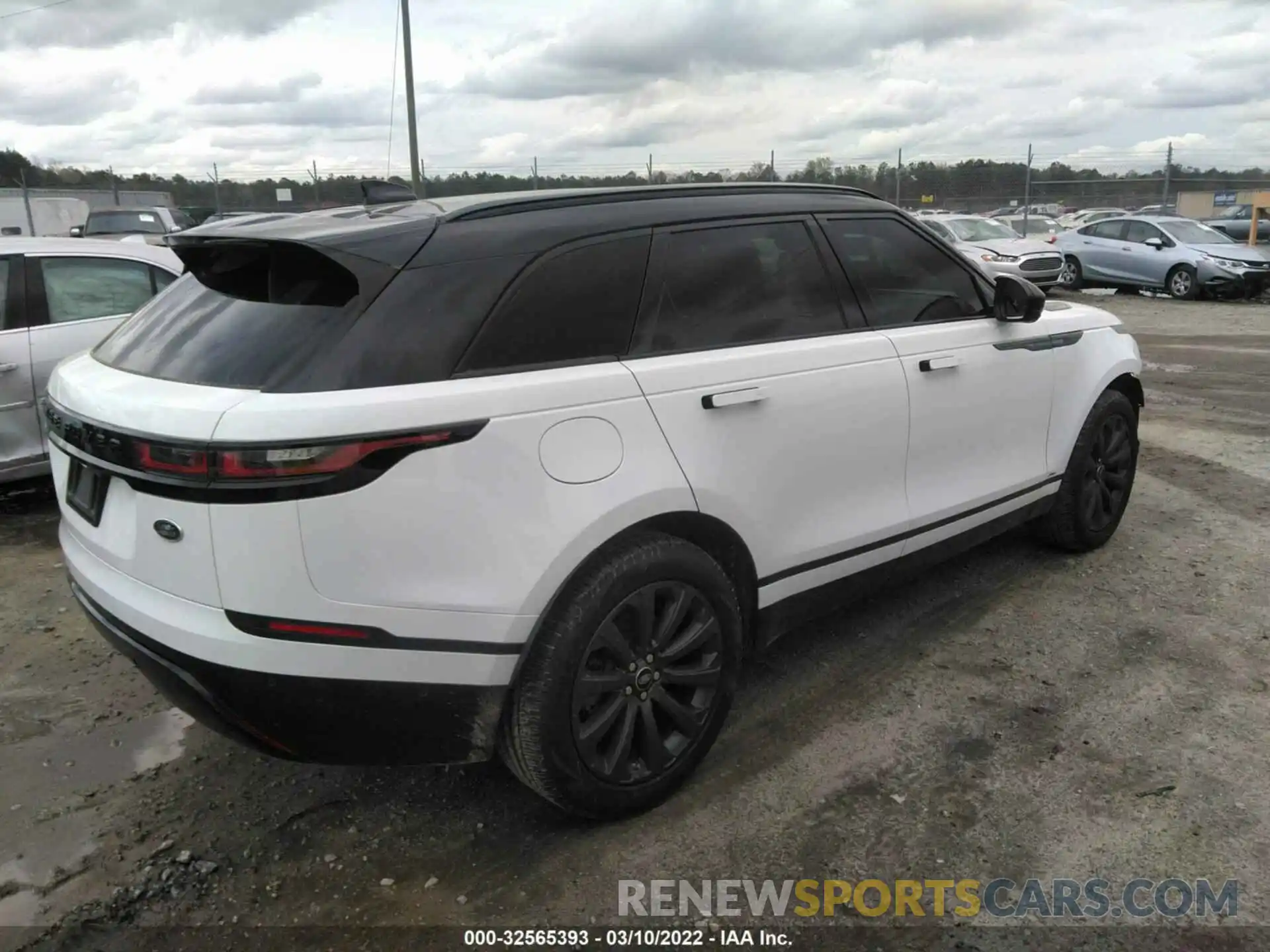 4 Photograph of a damaged car SALYT2EX0MA298926 LAND ROVER RANGE ROVER VELAR 2021