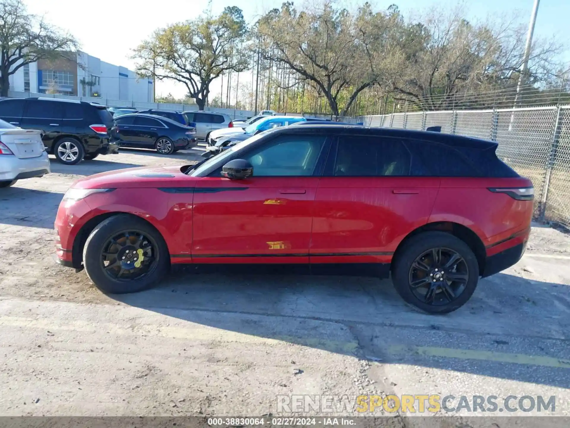 14 Photograph of a damaged car SALYT2EX1MA305561 LAND ROVER RANGE ROVER VELAR 2021