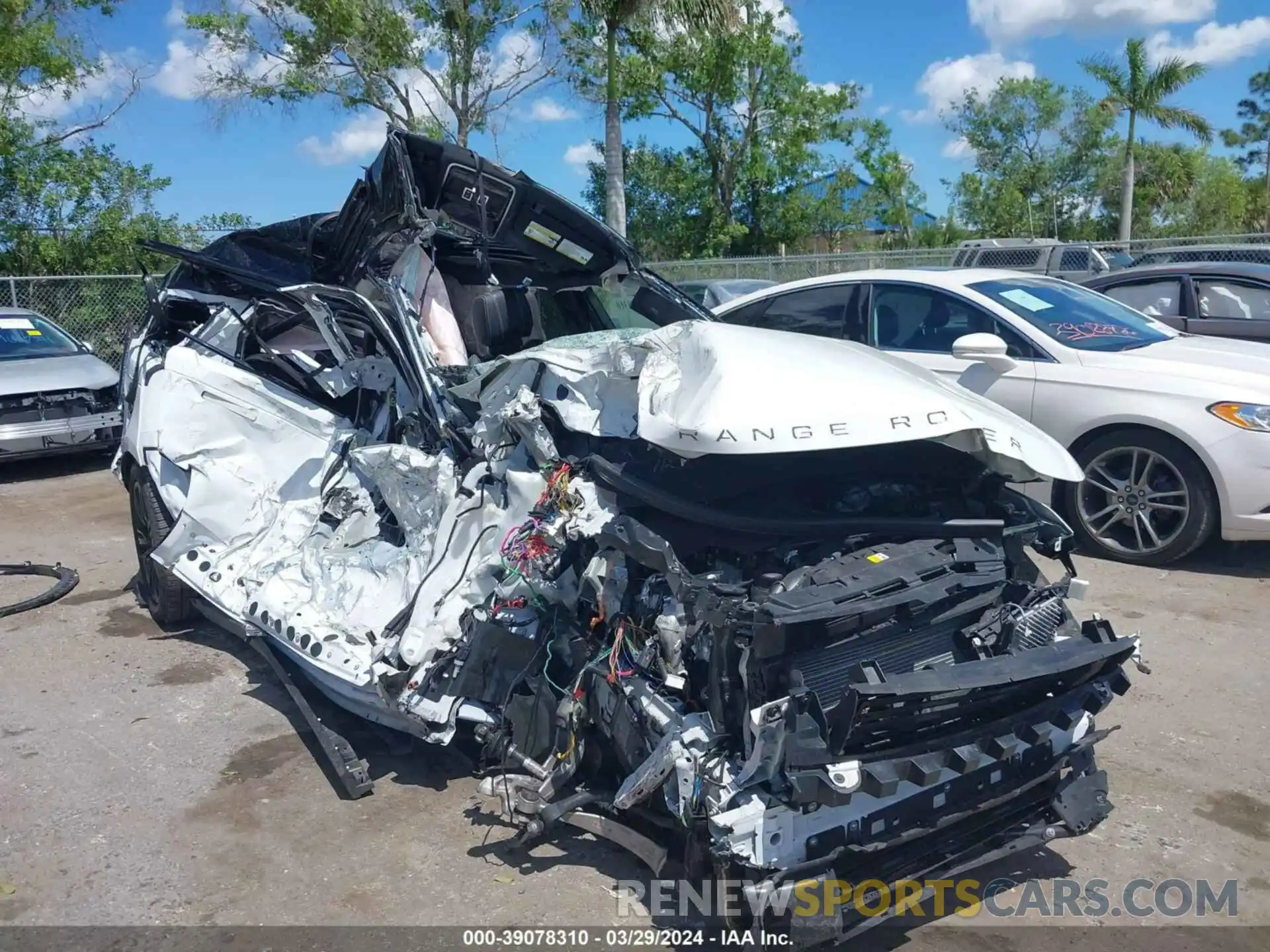 1 Photograph of a damaged car SALYT2EX2MA317508 LAND ROVER RANGE ROVER VELAR 2021