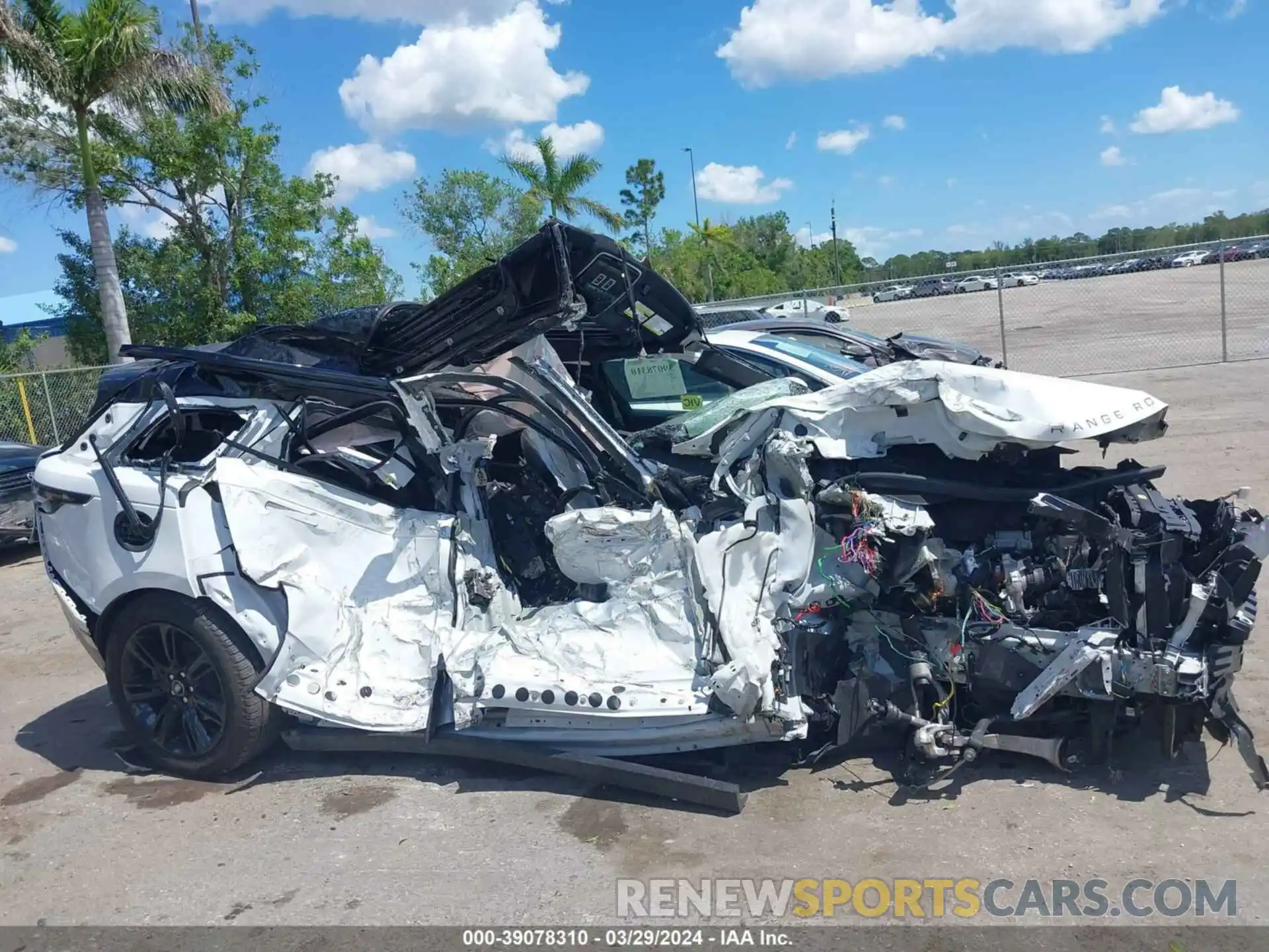 13 Photograph of a damaged car SALYT2EX2MA317508 LAND ROVER RANGE ROVER VELAR 2021