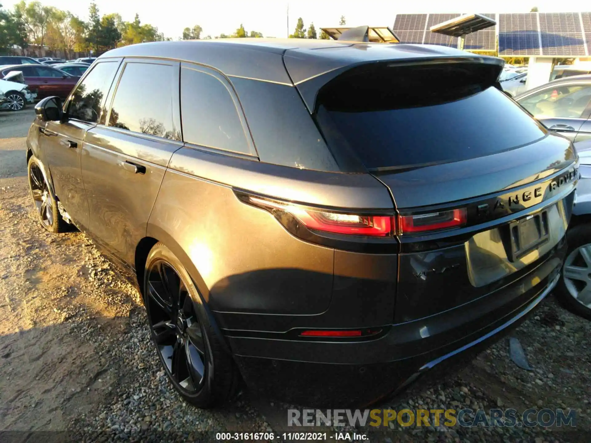 3 Photograph of a damaged car SALYT2EX4MA322967 LAND ROVER RANGE ROVER VELAR 2021