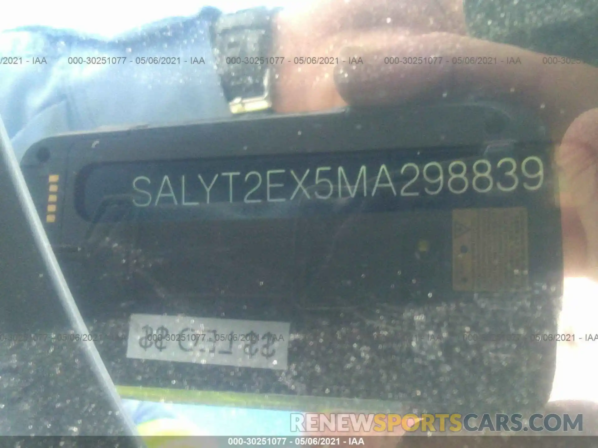 9 Photograph of a damaged car SALYT2EX5MA298839 LAND ROVER RANGE ROVER VELAR 2021