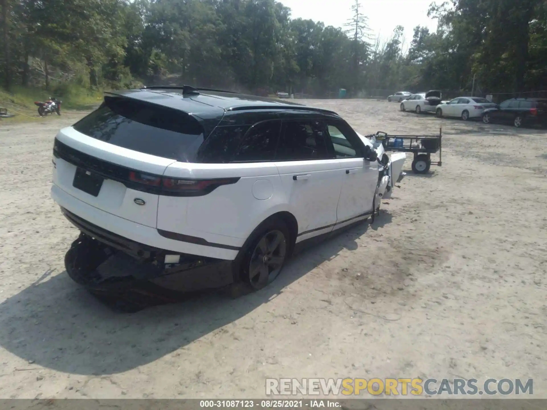 4 Photograph of a damaged car SALYT2EX7MA303667 LAND ROVER RANGE ROVER VELAR 2021