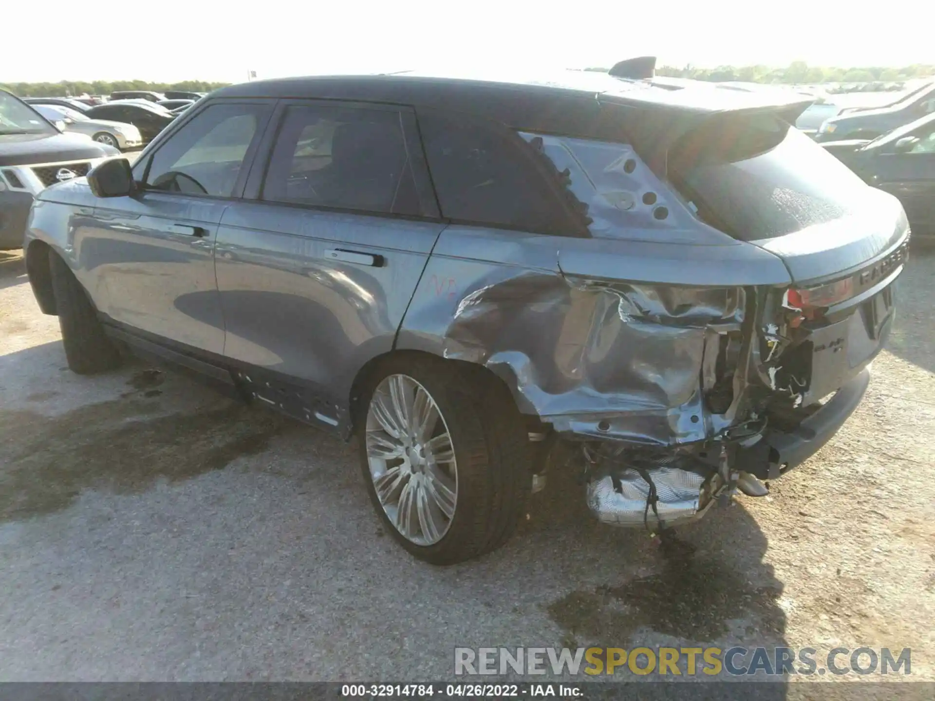 3 Photograph of a damaged car SALYT2EX7MA322929 LAND ROVER RANGE ROVER VELAR 2021