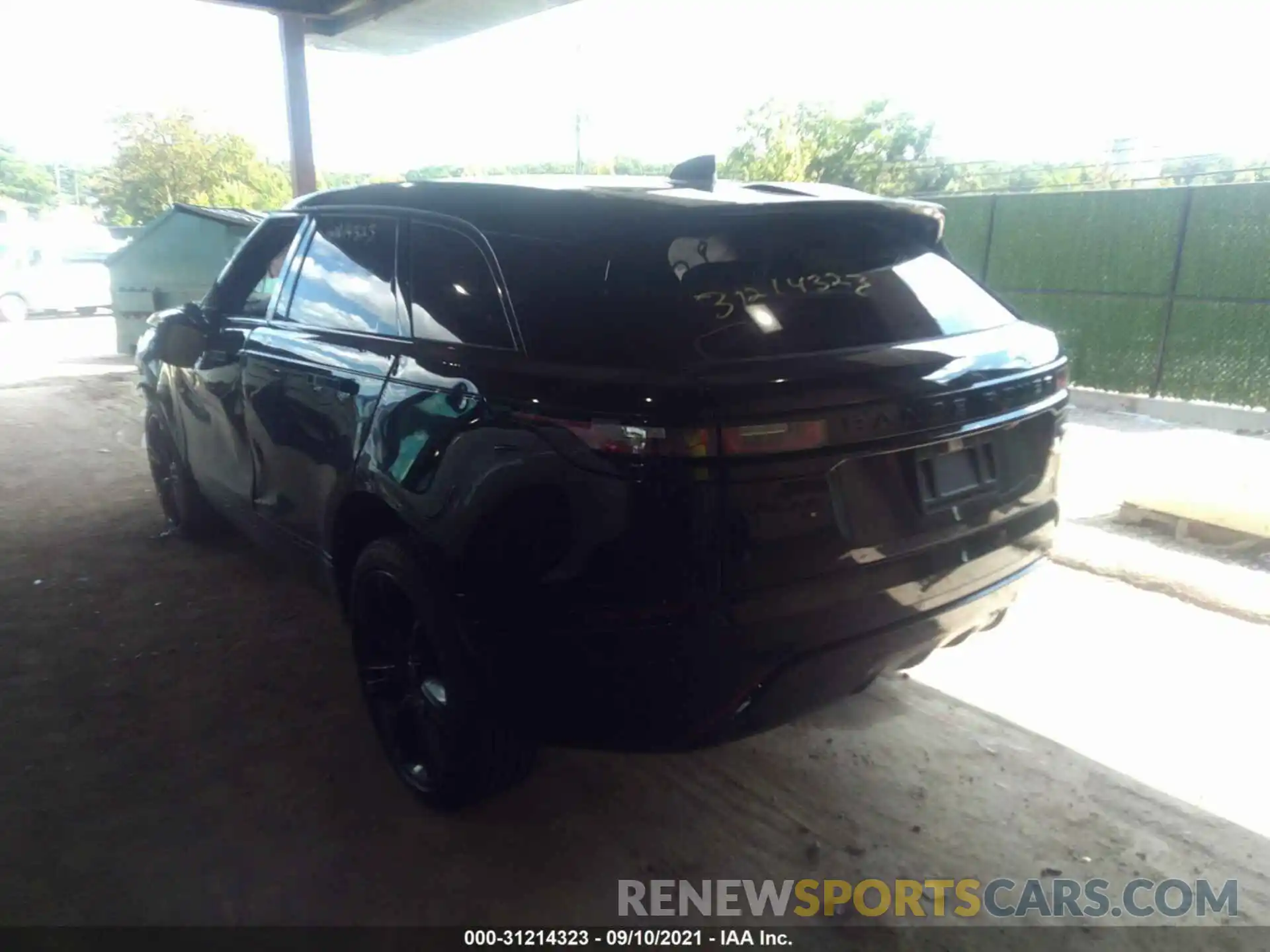 3 Photograph of a damaged car SALYT2EX8MA315553 LAND ROVER RANGE ROVER VELAR 2021