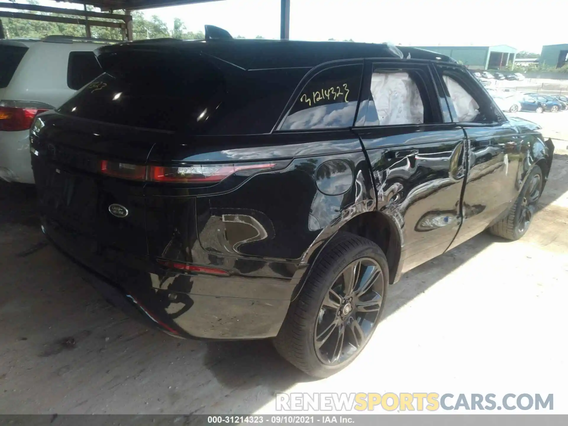 4 Photograph of a damaged car SALYT2EX8MA315553 LAND ROVER RANGE ROVER VELAR 2021