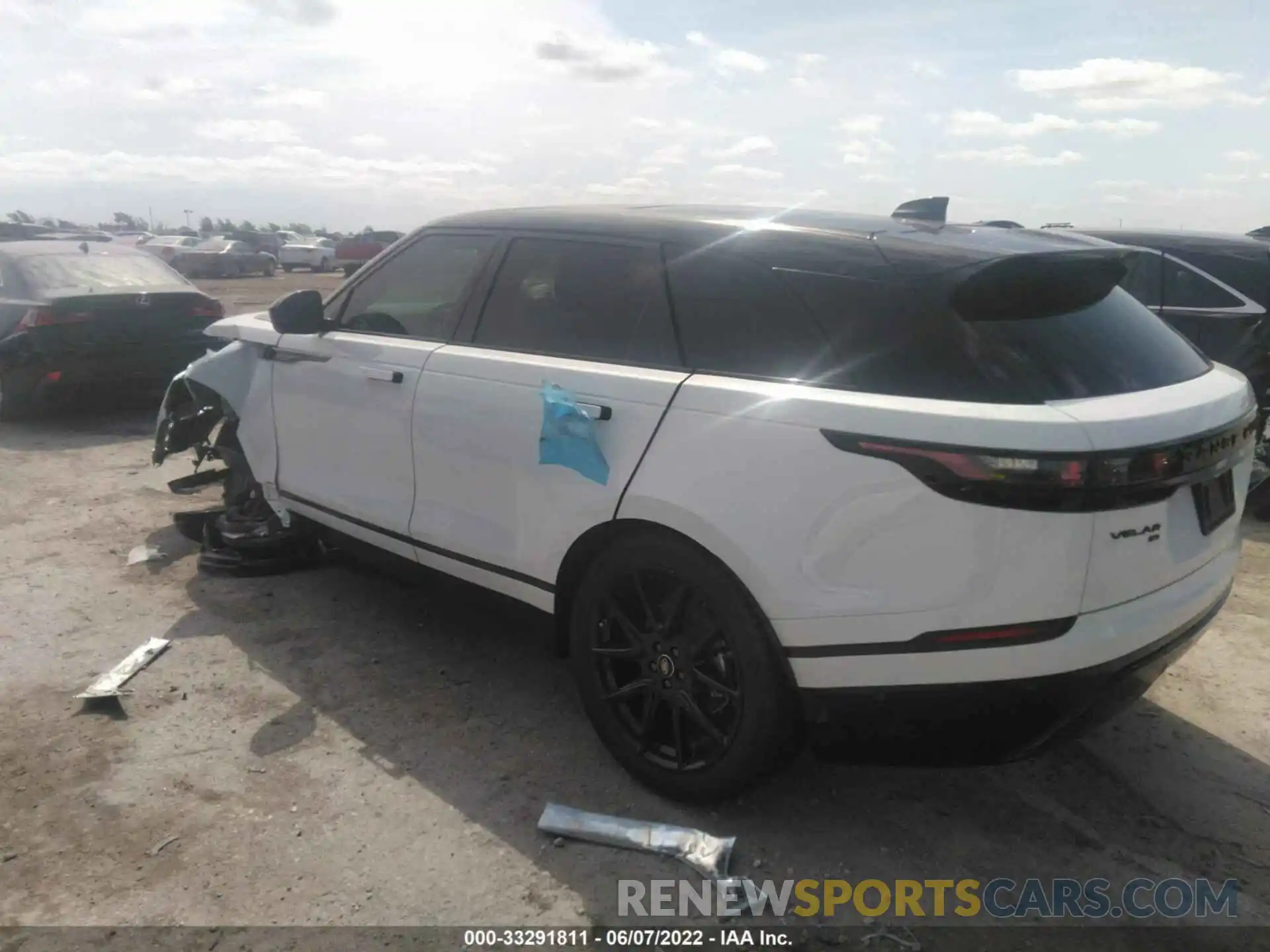 3 Photograph of a damaged car SALYT2EX9MA298472 LAND ROVER RANGE ROVER VELAR 2021