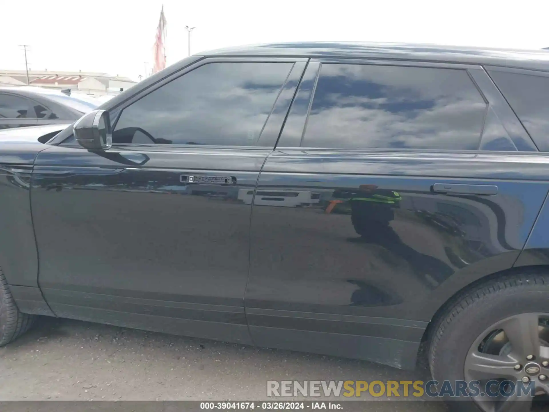 14 Photograph of a damaged car SALYJ2EX0NA333617 LAND ROVER RANGE ROVER VELAR 2022