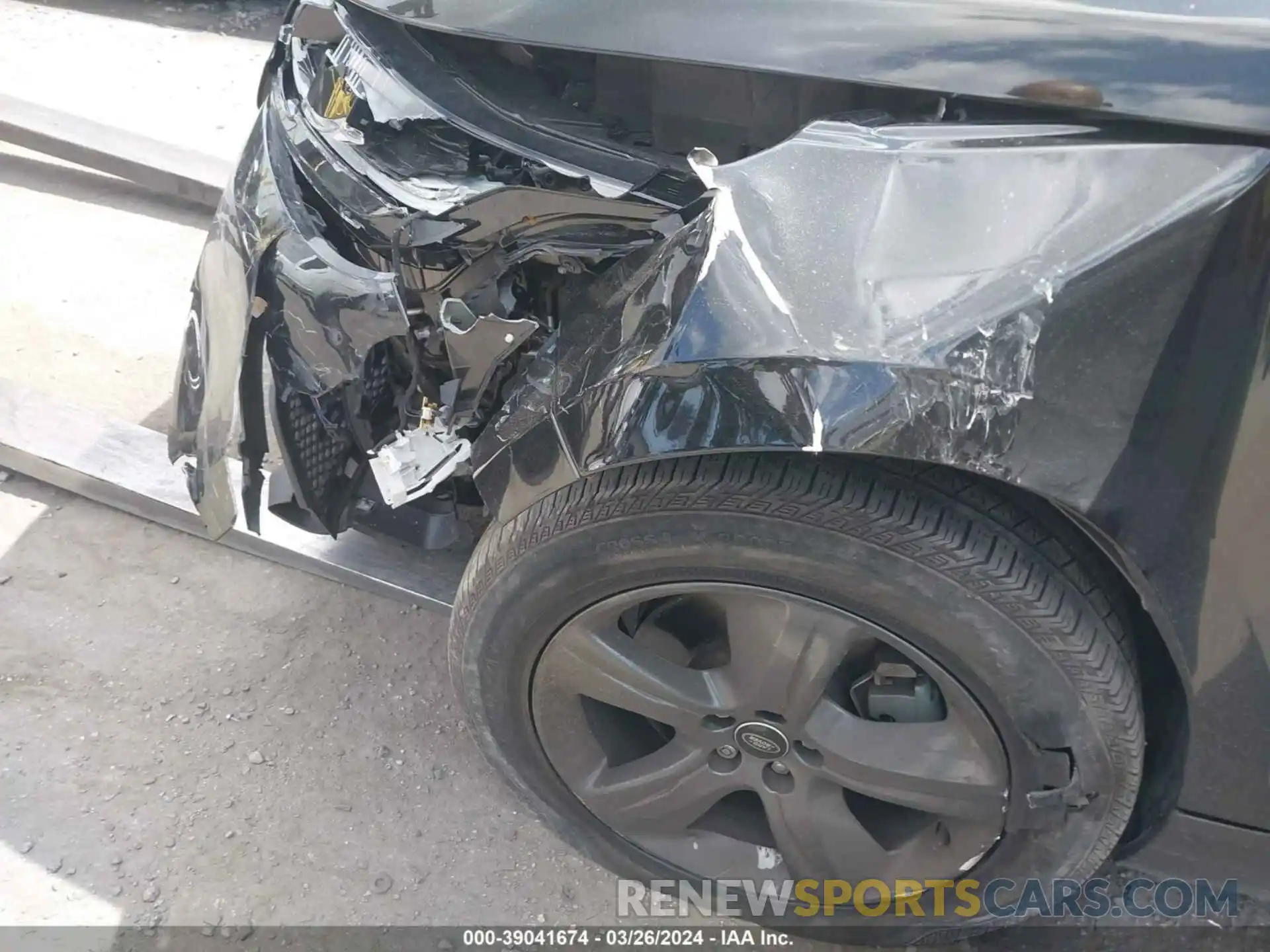 18 Photograph of a damaged car SALYJ2EX0NA333617 LAND ROVER RANGE ROVER VELAR 2022