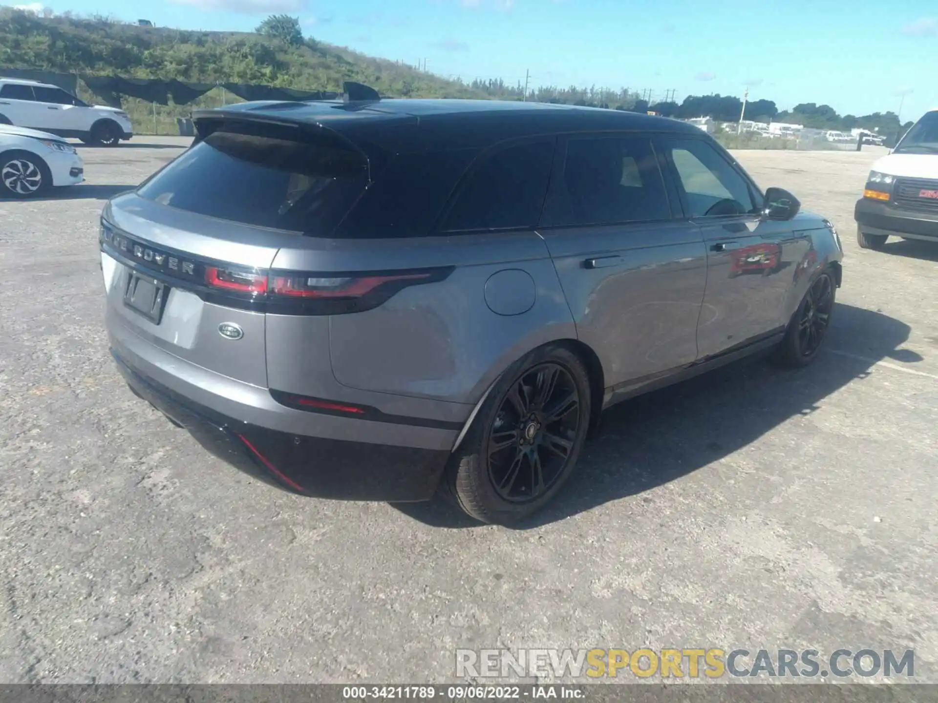 4 Photograph of a damaged car SALYT2EX1NA342501 LAND ROVER RANGE ROVER VELAR 2022