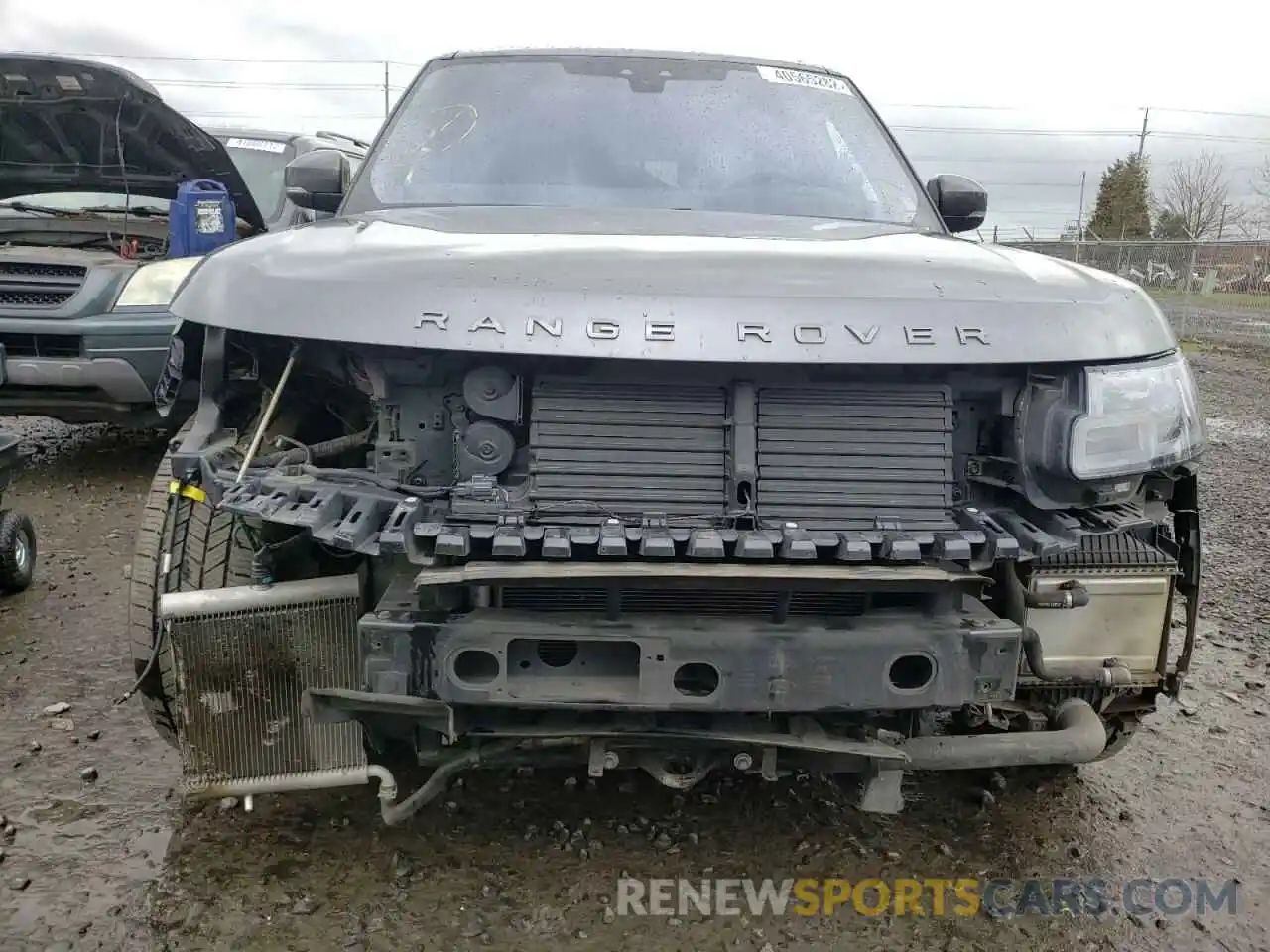 9 Photograph of a damaged car SALGR2RK2KA531095 LAND ROVER RANGEROVER 2019