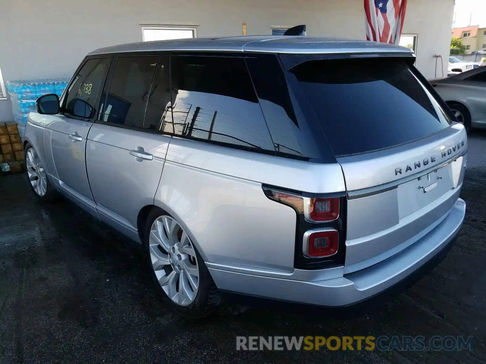 3 Фотография поврежденного автомобиля SALGR2RV0KA543840 LAND ROVER RANGEROVER 2019