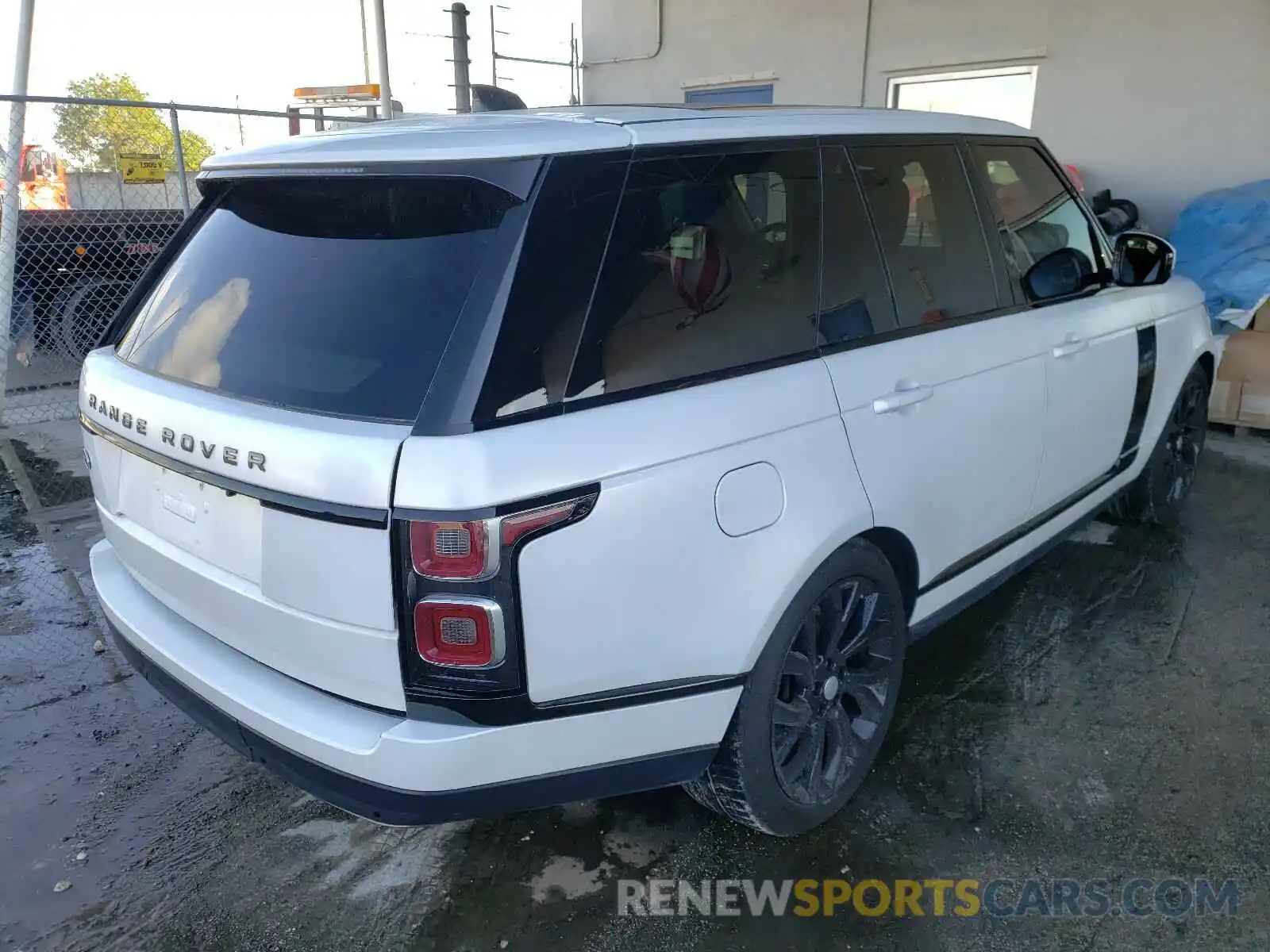 4 Фотография поврежденного автомобиля SALGR2RV1KA543880 LAND ROVER RANGEROVER 2019