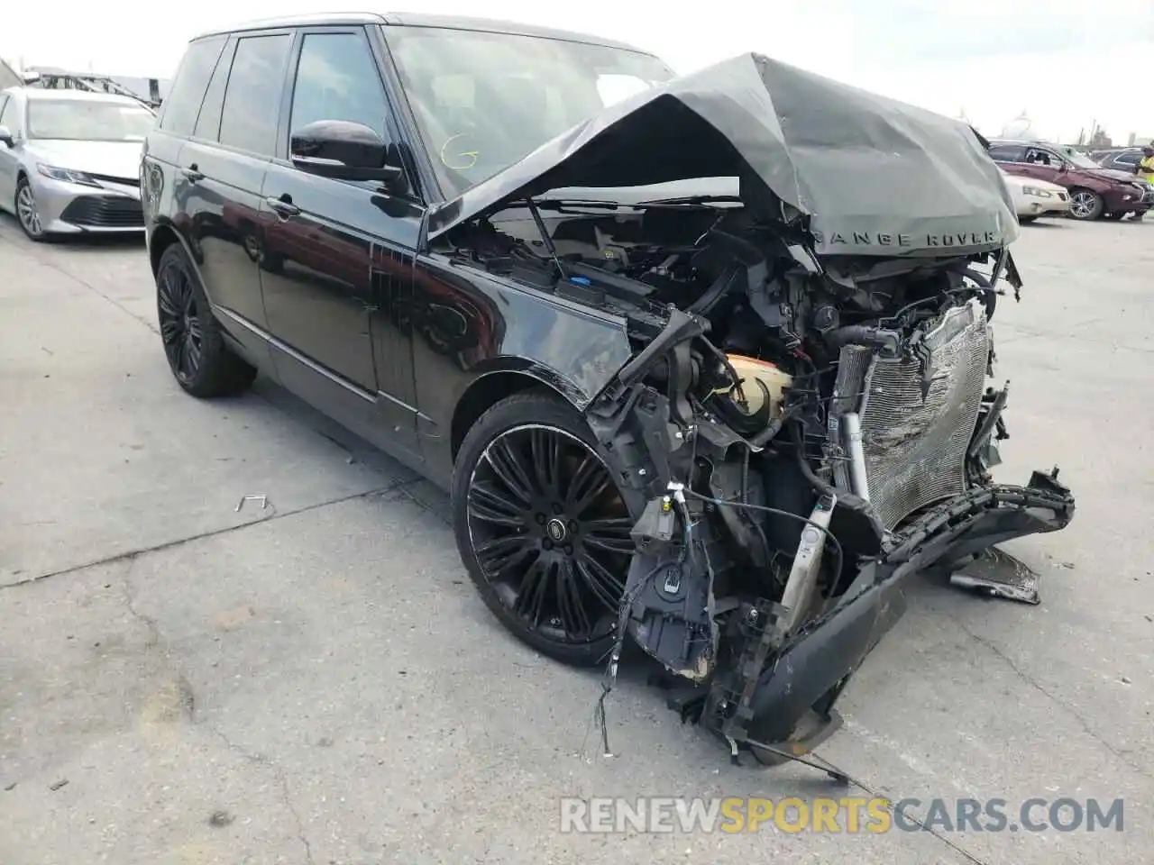 1 Photograph of a damaged car SALGS2RE1KA547240 LAND ROVER RANGEROVER 2019