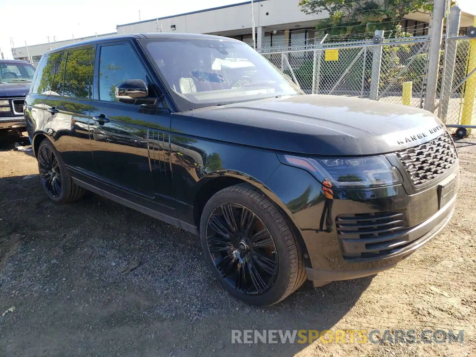 1 Фотография поврежденного автомобиля SALGS2RE2KA545576 LAND ROVER RANGEROVER 2019