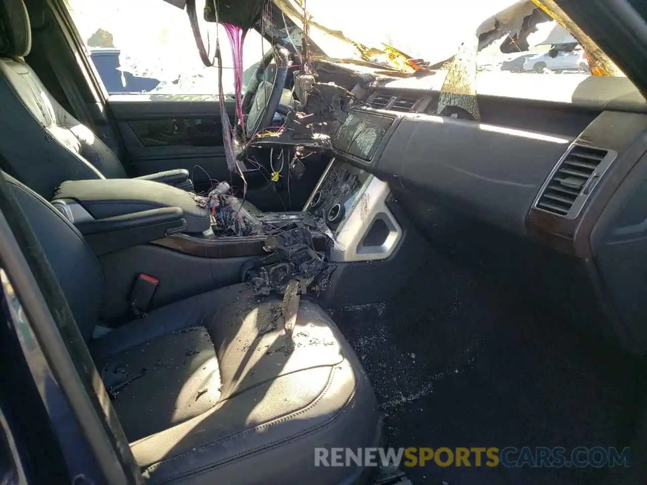 5 Photograph of a damaged car SALGS2RE5KA555826 LAND ROVER RANGEROVER 2019