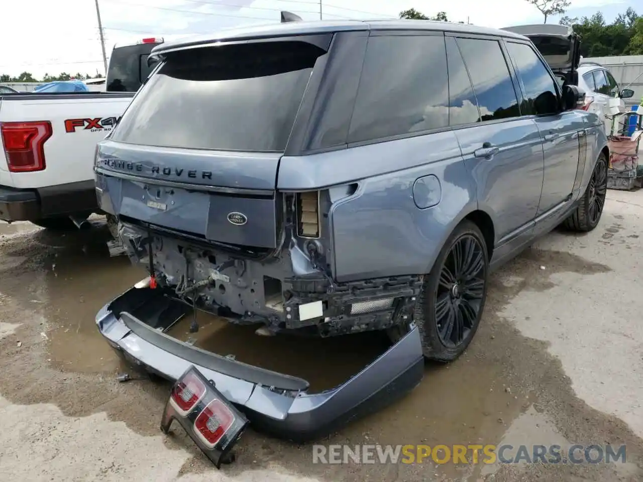 4 Photograph of a damaged car SALGS2RE7KA546643 LAND ROVER RANGEROVER 2019