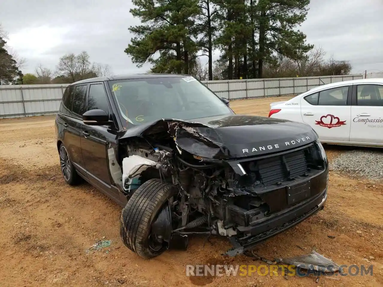 1 Photograph of a damaged car SALGS2RE9KA523610 LAND ROVER RANGEROVER 2019