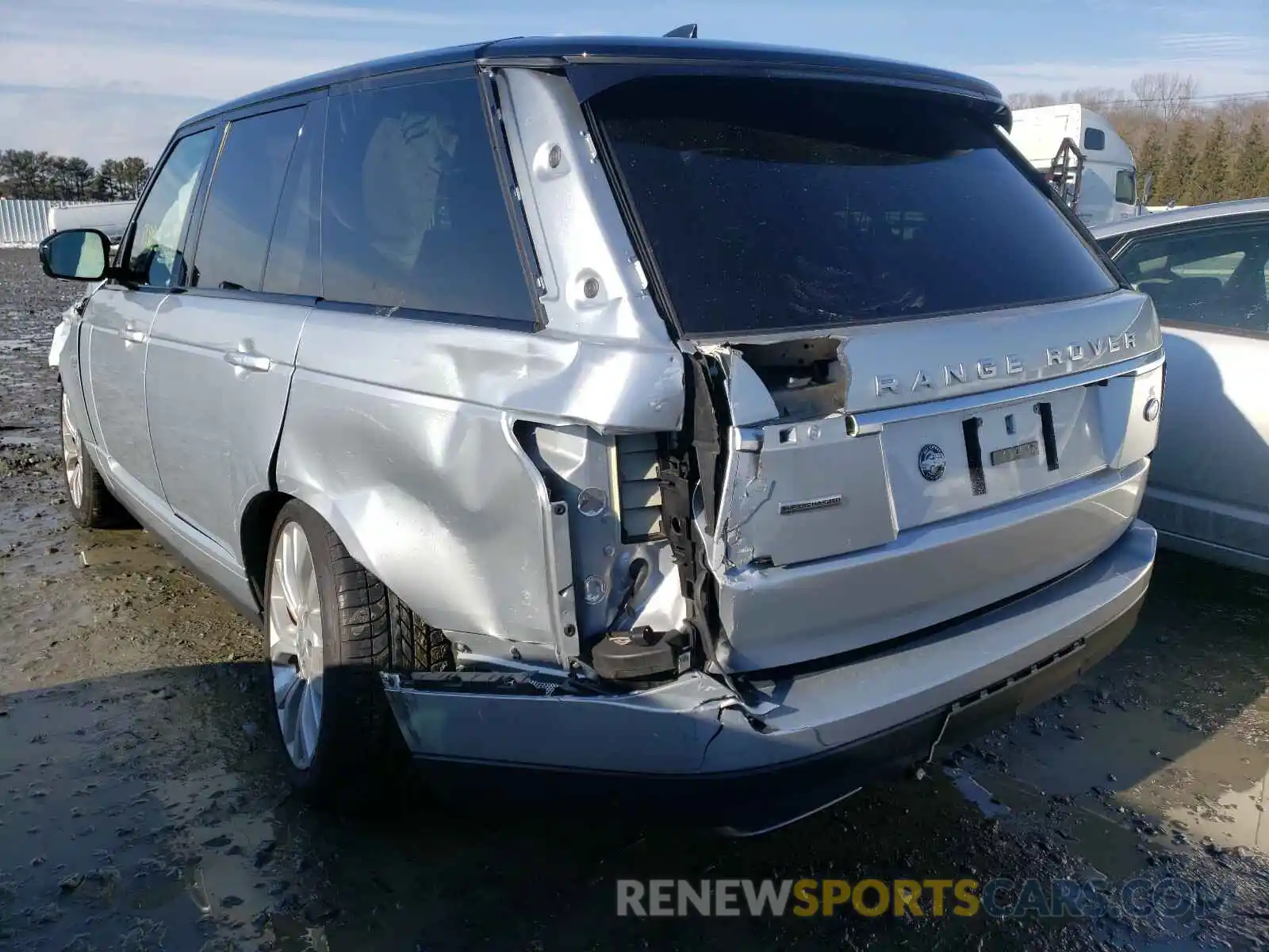 3 Photograph of a damaged car SALGS2RE9KA539113 LAND ROVER RANGEROVER 2019