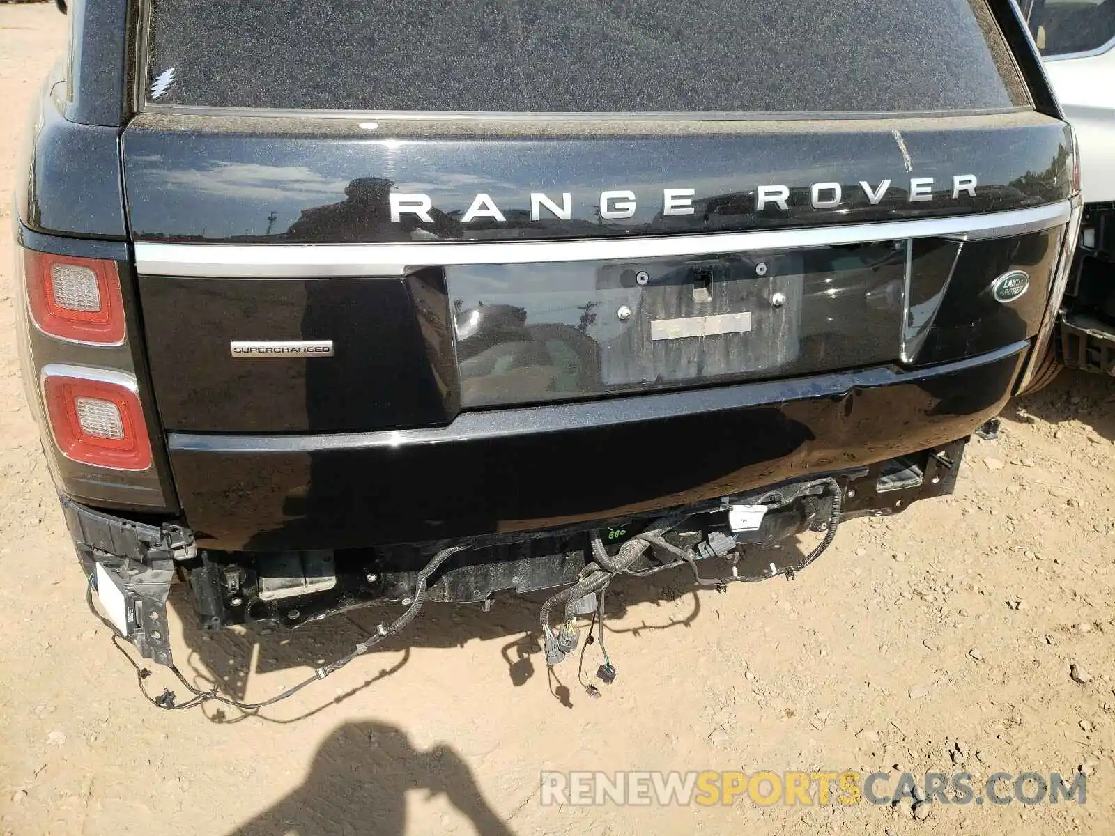 9 Photograph of a damaged car SALGS2REXKA538407 LAND ROVER RANGEROVER 2019