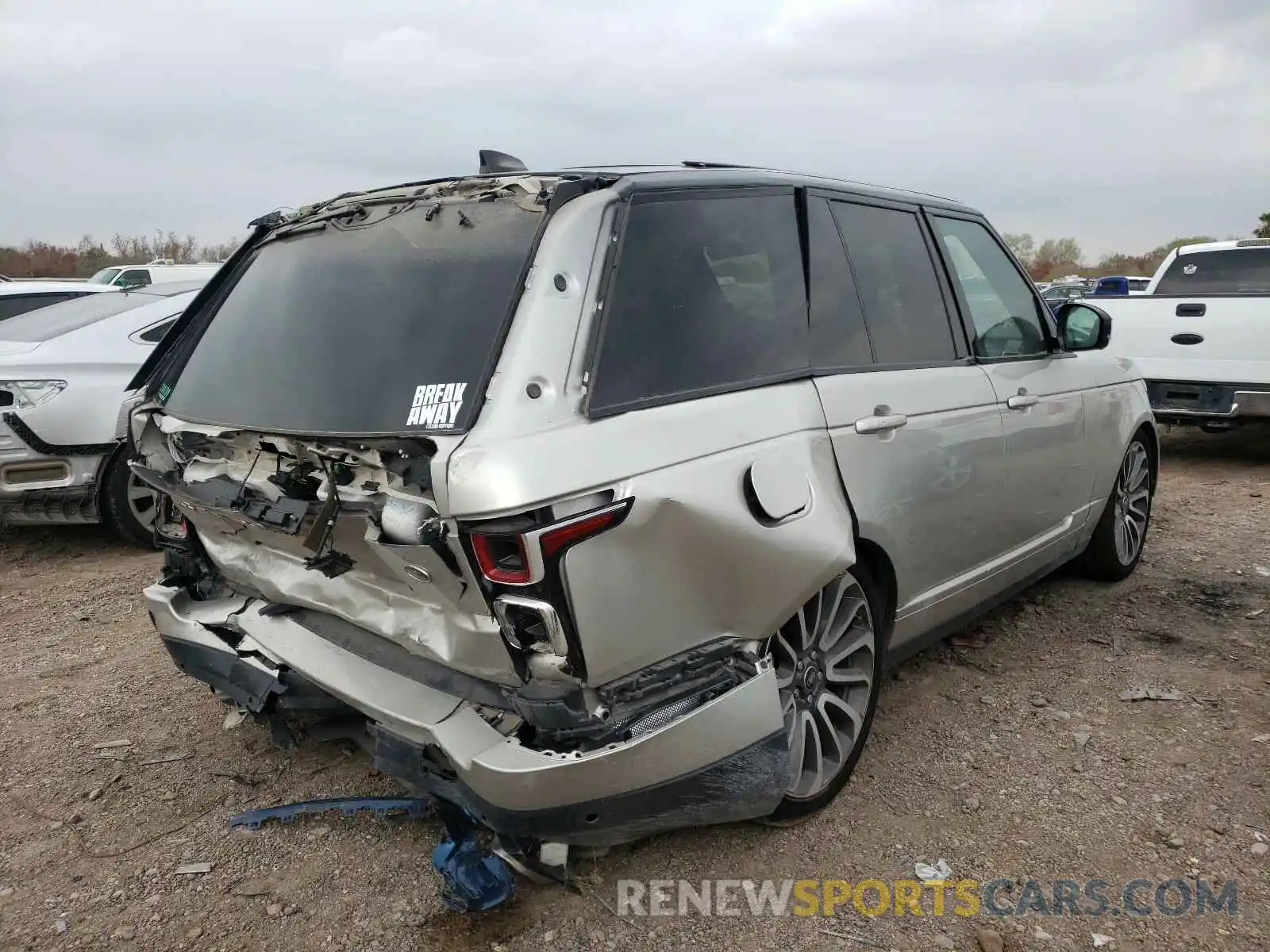 4 Photograph of a damaged car SALGS2SV0KA548986 LAND ROVER RANGEROVER 2019