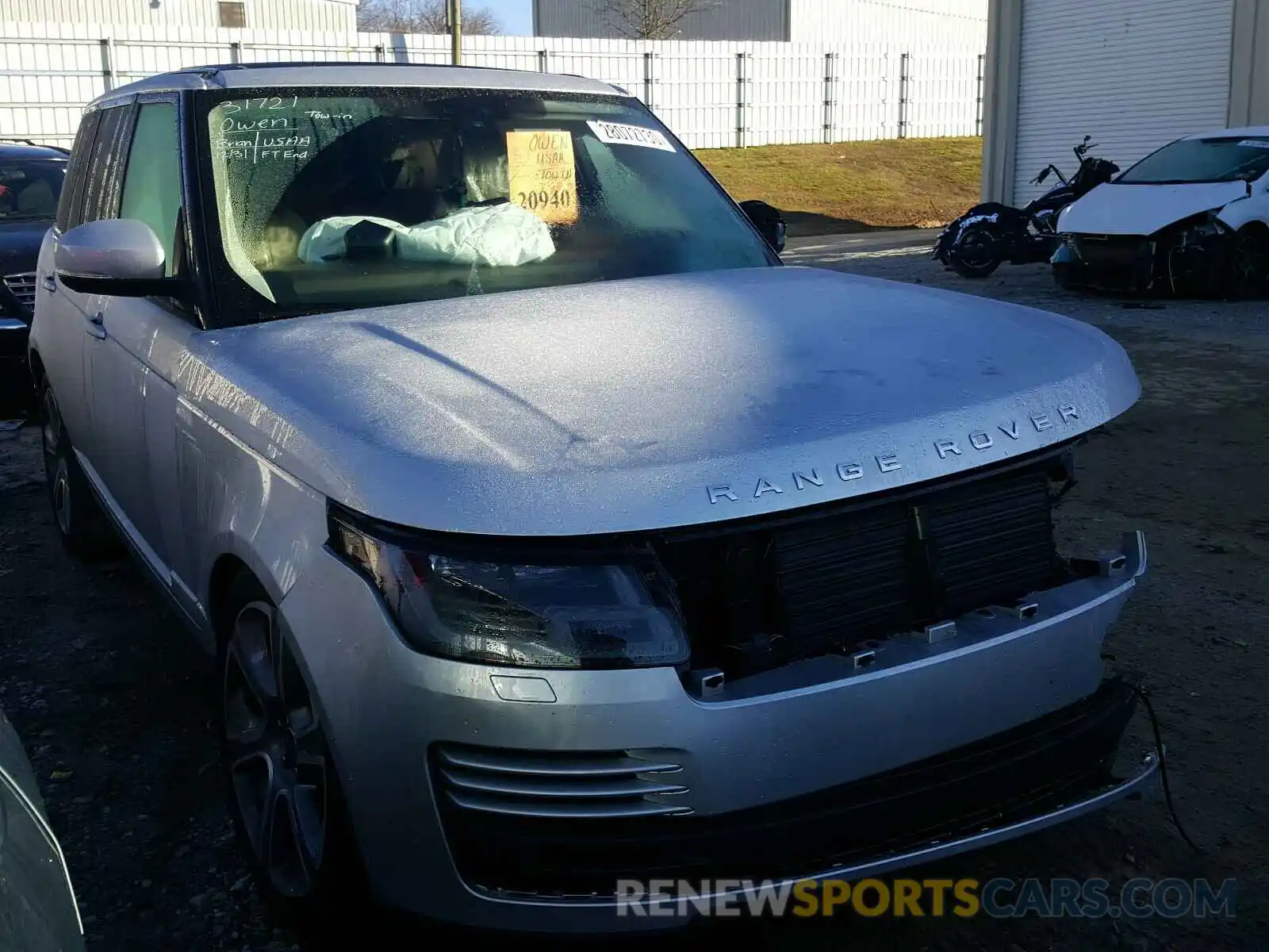 1 Photograph of a damaged car SALGS2SV2KA542915 LAND ROVER RANGEROVER 2019