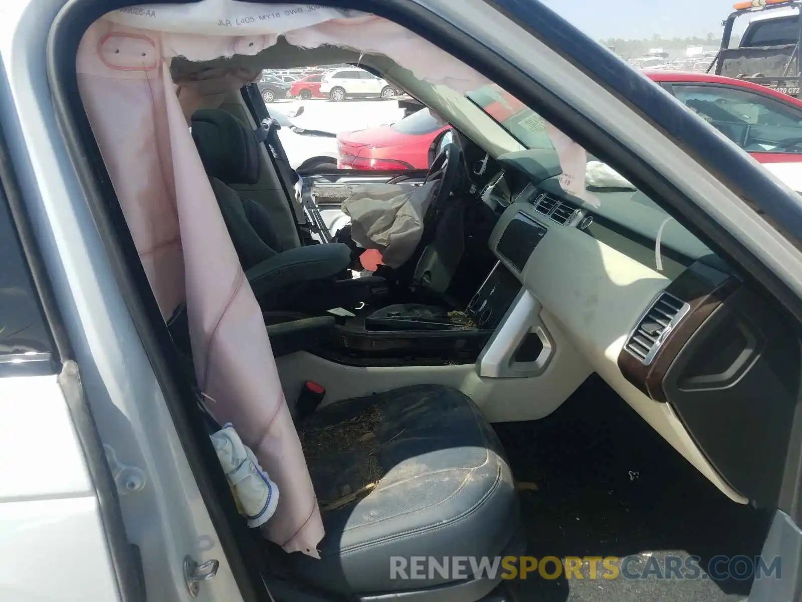 5 Photograph of a damaged car SALGS2SV3KA552840 LAND ROVER RANGEROVER 2019