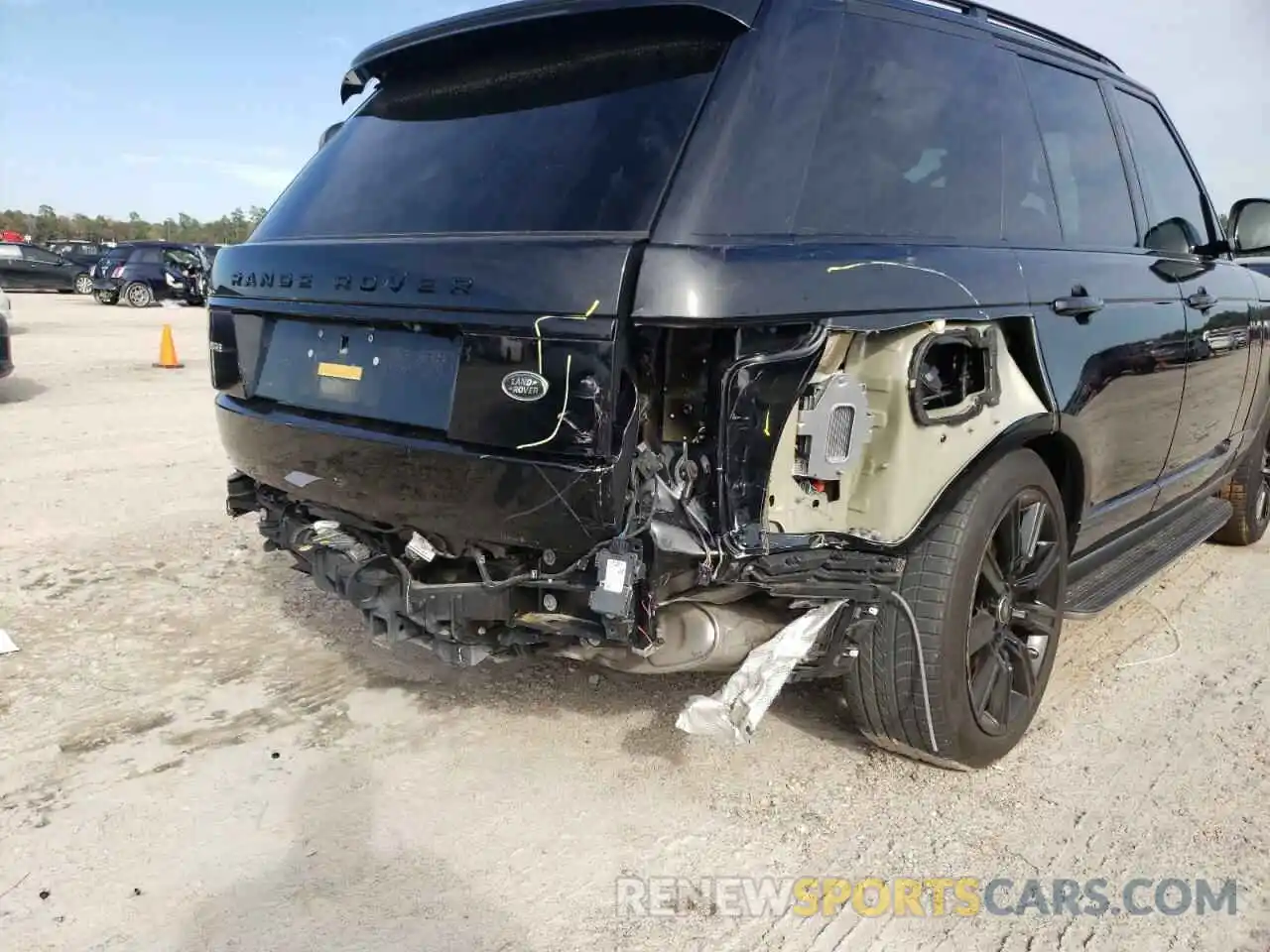 9 Фотография поврежденного автомобиля SALGS2SV5KA520939 LAND ROVER RANGEROVER 2019