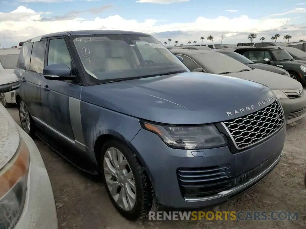 1 Photograph of a damaged car SALGS2SV5KA527096 LAND ROVER RANGEROVER 2019