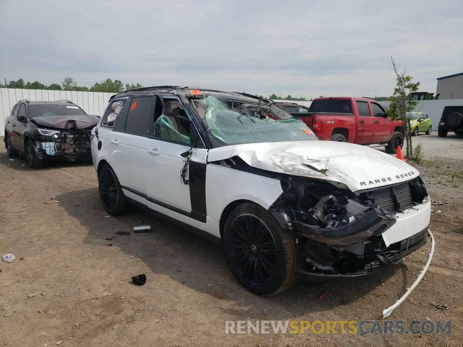 1 Photograph of a damaged car SALGS2SV7KA517914 LAND ROVER RANGEROVER 2019