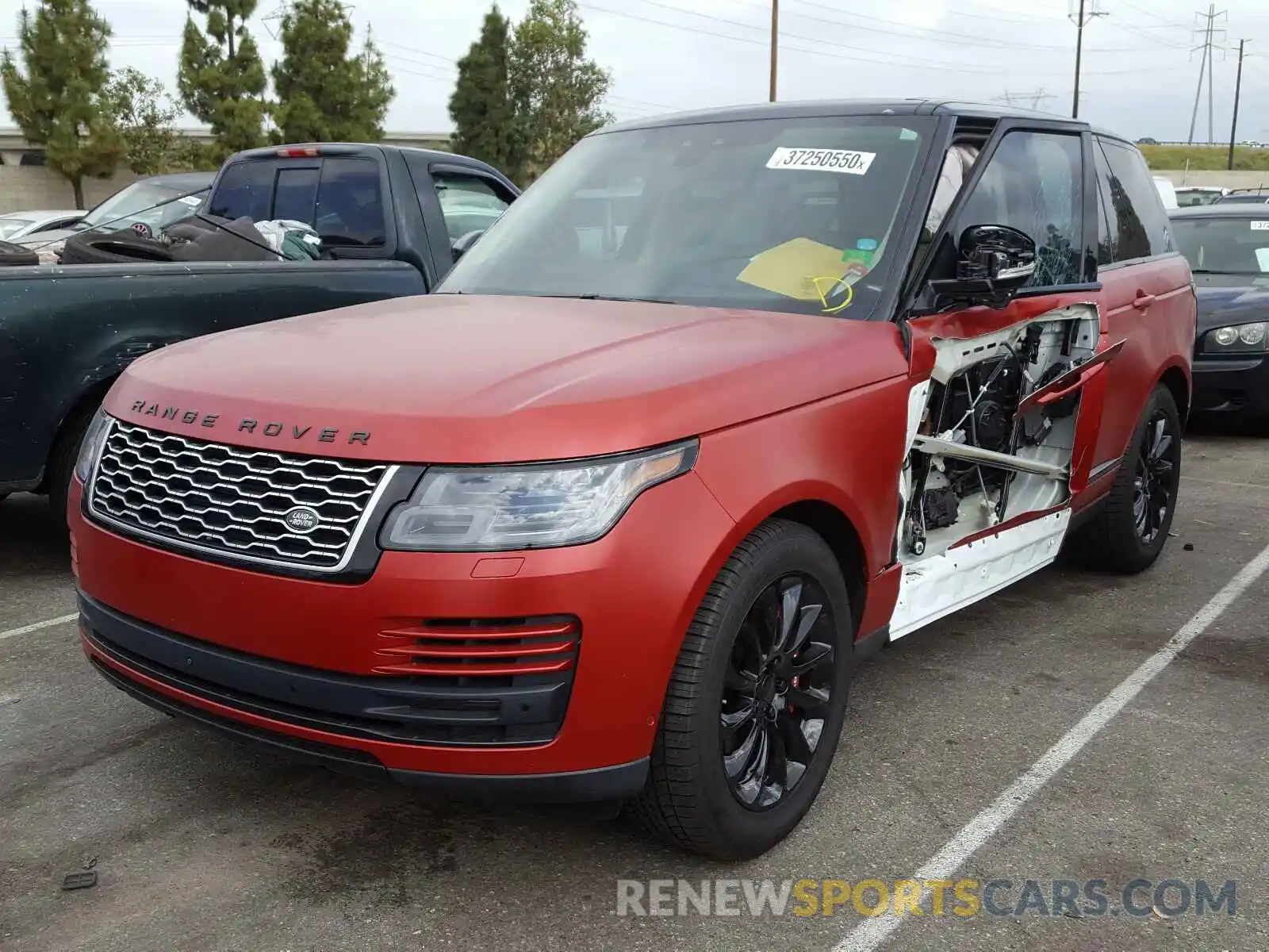 2 Photograph of a damaged car SALGS2SV8KA532096 LAND ROVER RANGEROVER 2019