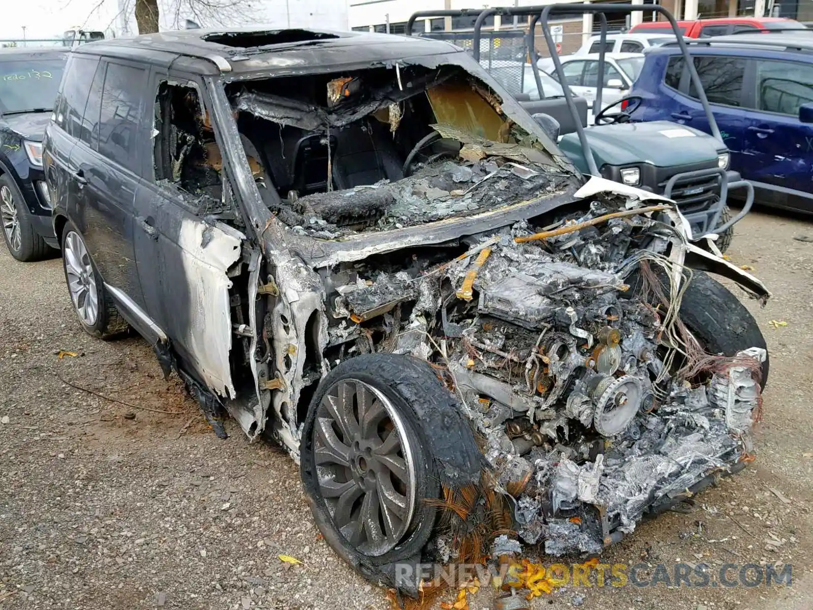 1 Photograph of a damaged car SALGS2SV8KA557614 LAND ROVER RANGEROVER 2019